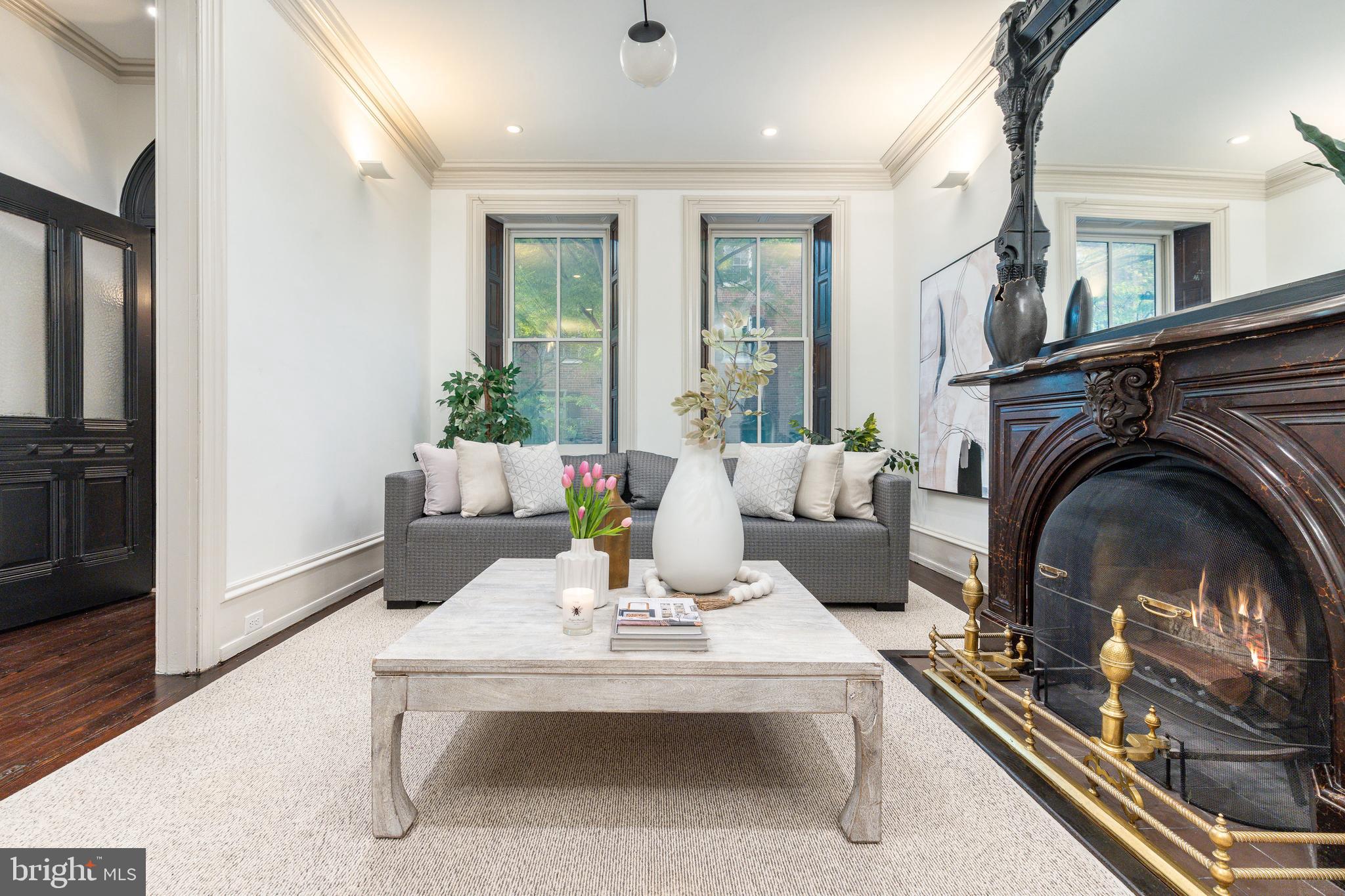 SOCIETY HILL - Residential