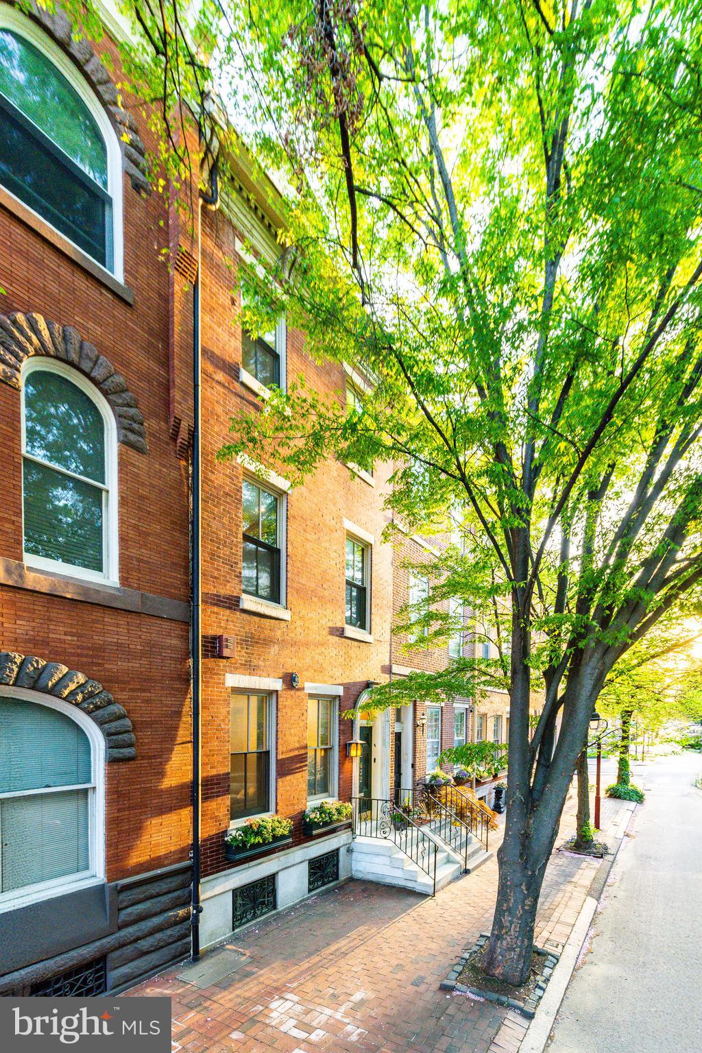 SOCIETY HILL - Residential