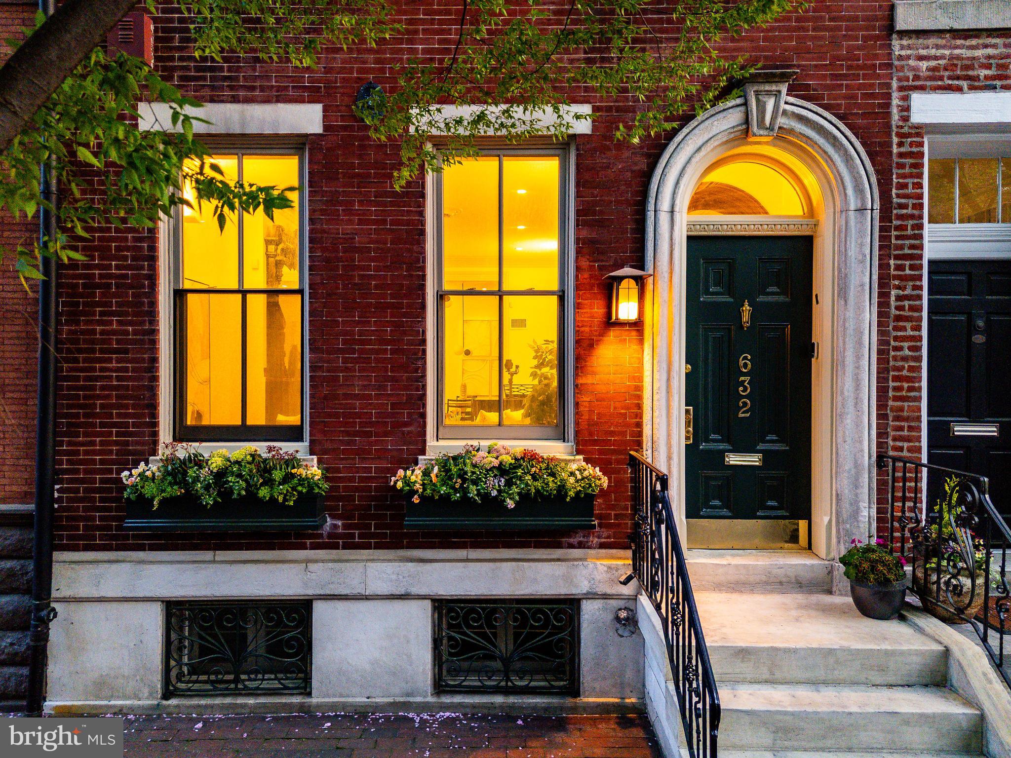 SOCIETY HILL - Residential