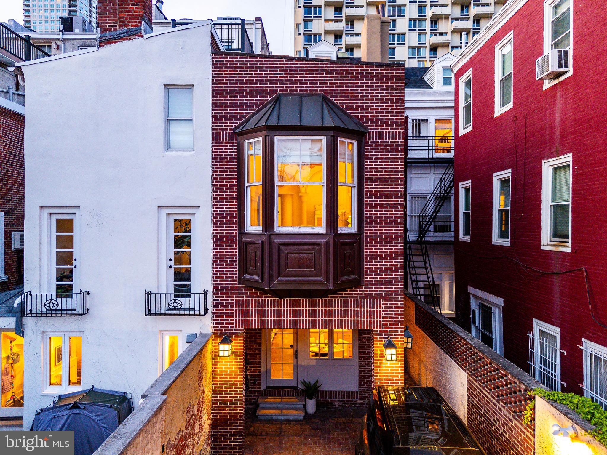 SOCIETY HILL - Residential