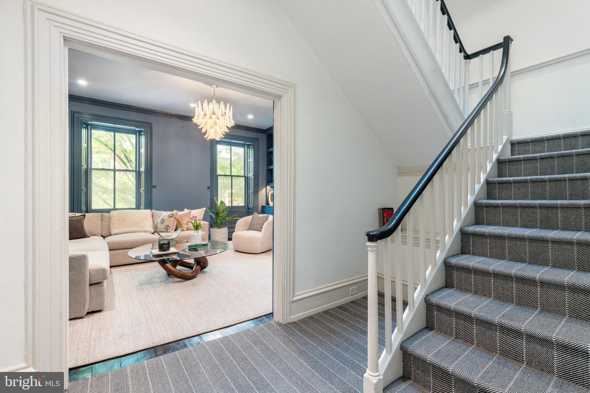 SOCIETY HILL - Residential