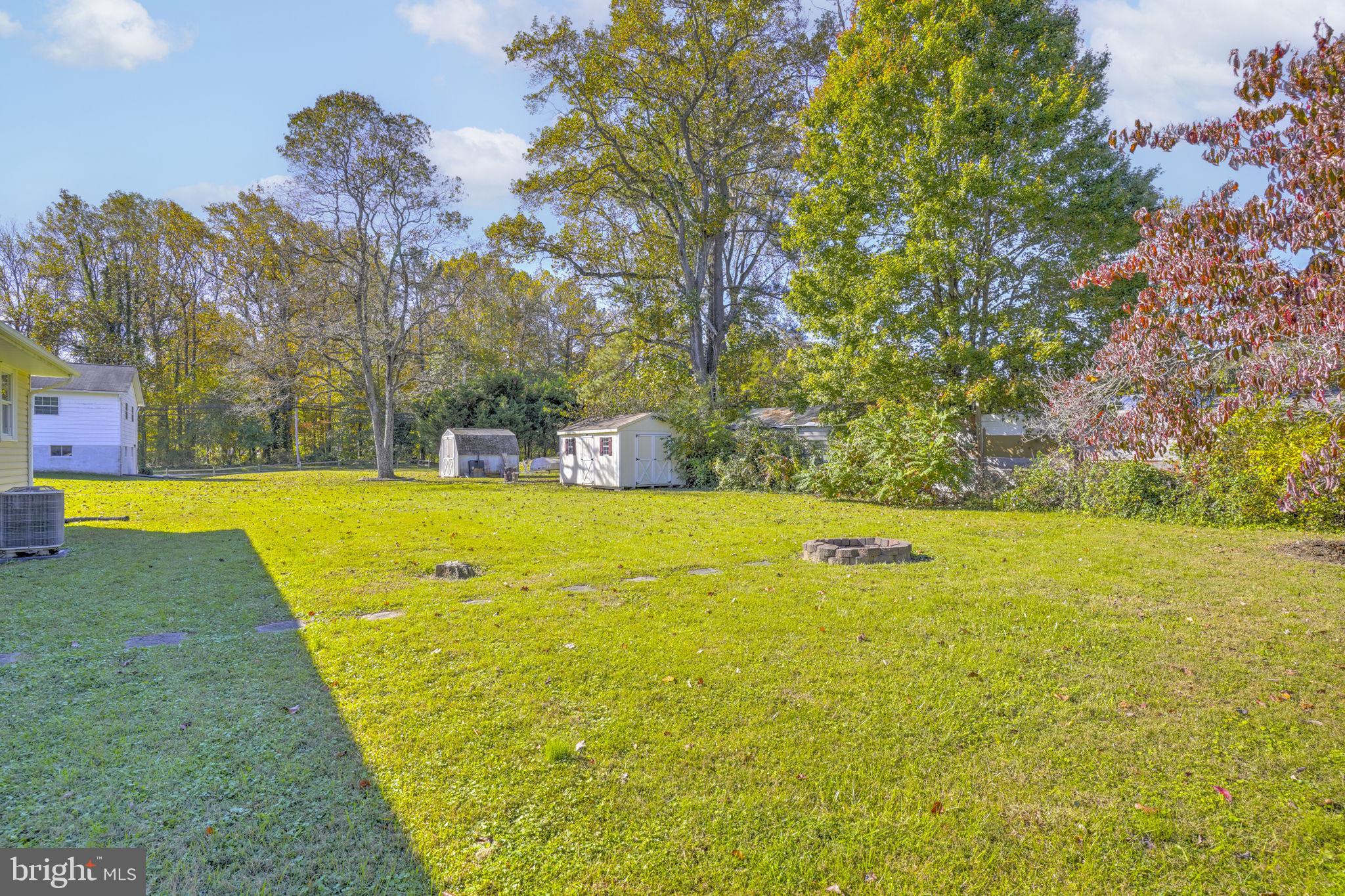 GOLDEN BEACH - Residential