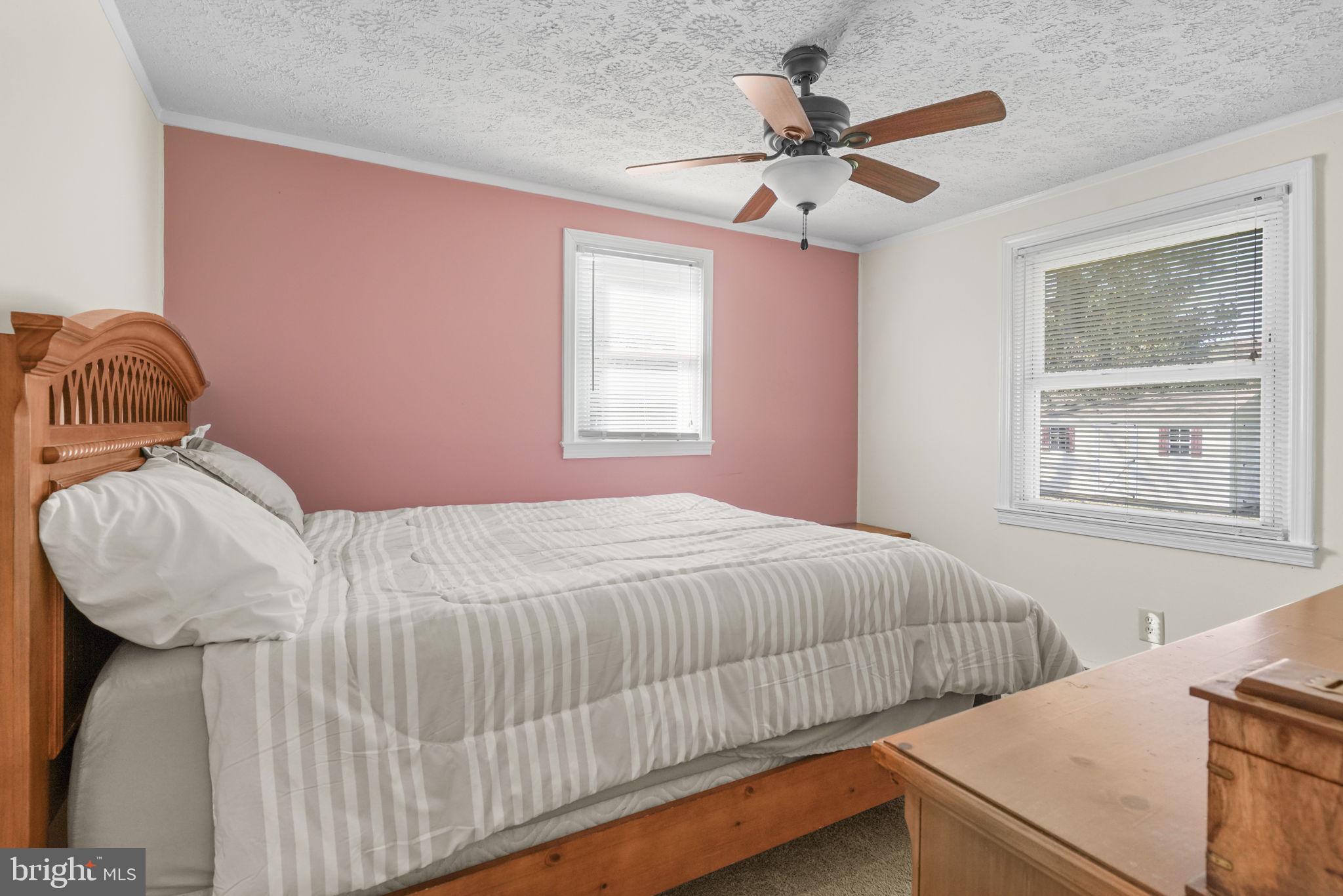 GOLDEN BEACH - Residential