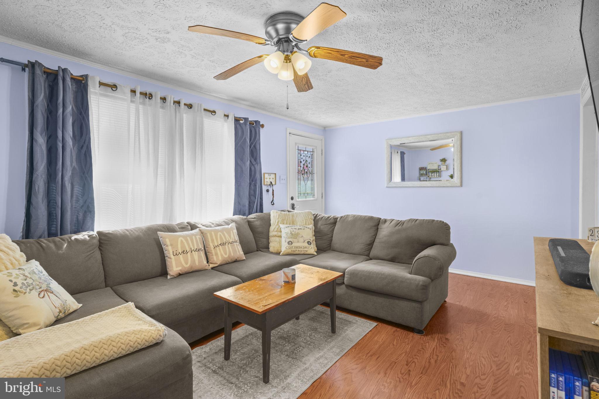 GOLDEN BEACH - Residential