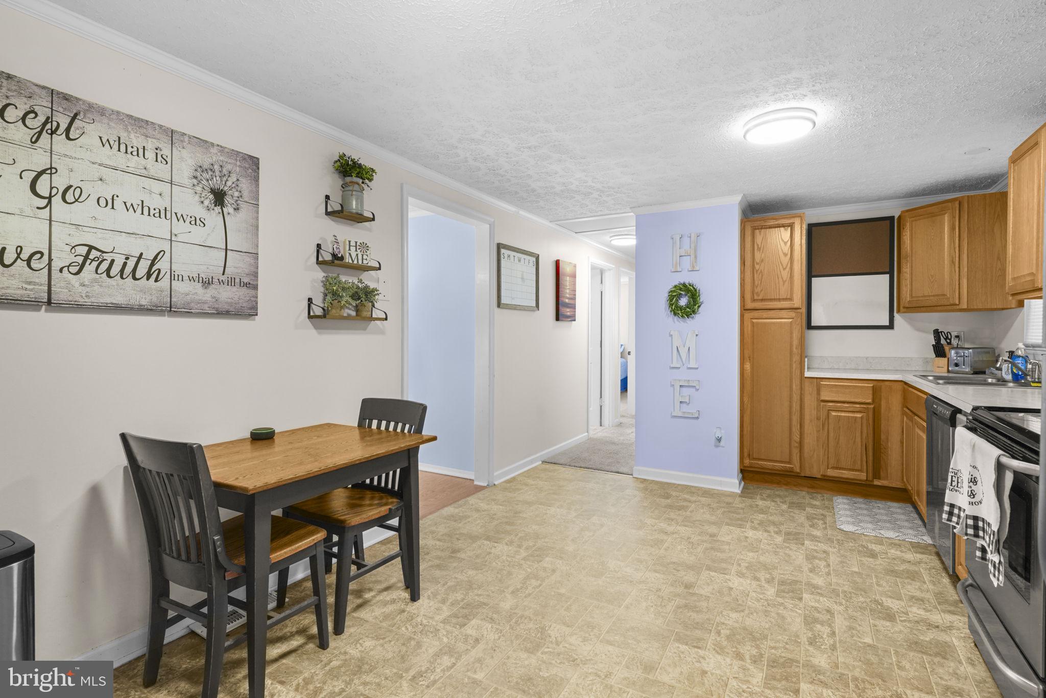 GOLDEN BEACH - Residential