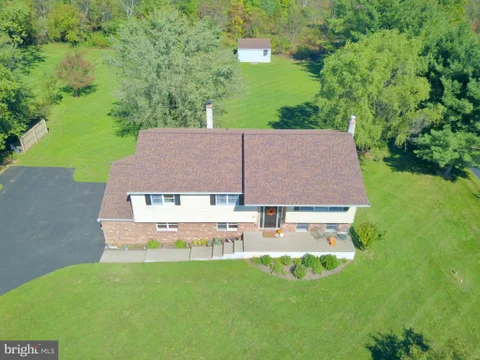 129 Graterford Road, Schwenksville, PA 19473 - #: PAMC2196768