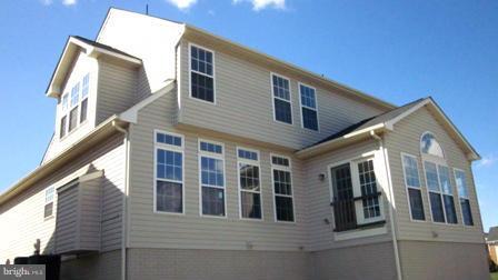 LAKELAND PLACE - Residential