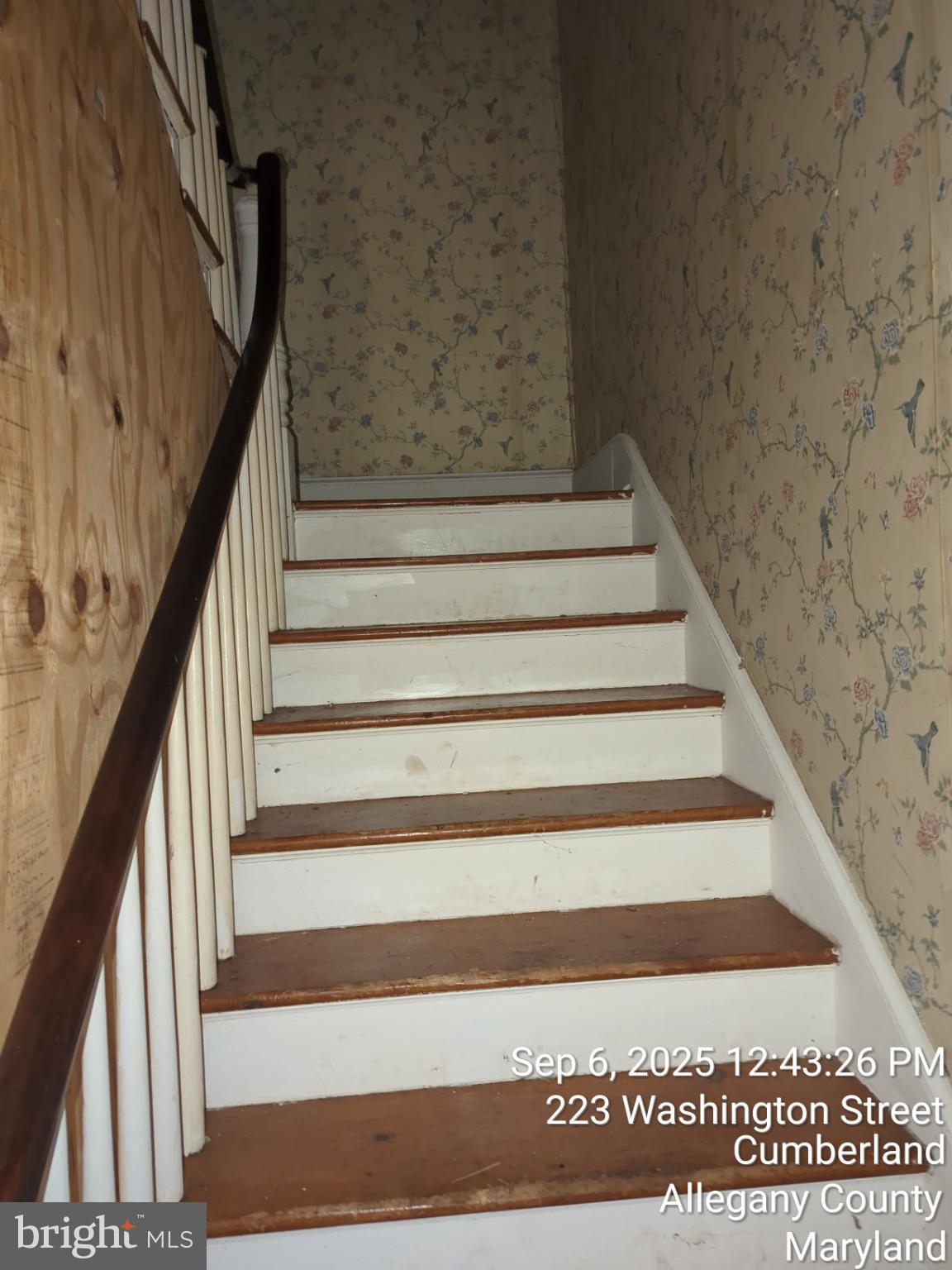 WEST SIDE - Residential