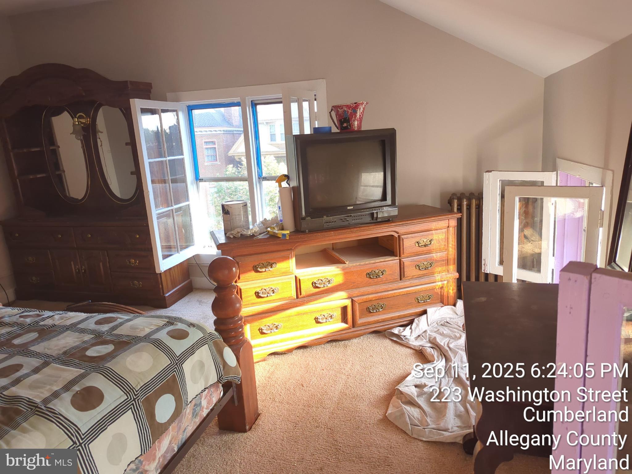 WEST SIDE - Residential