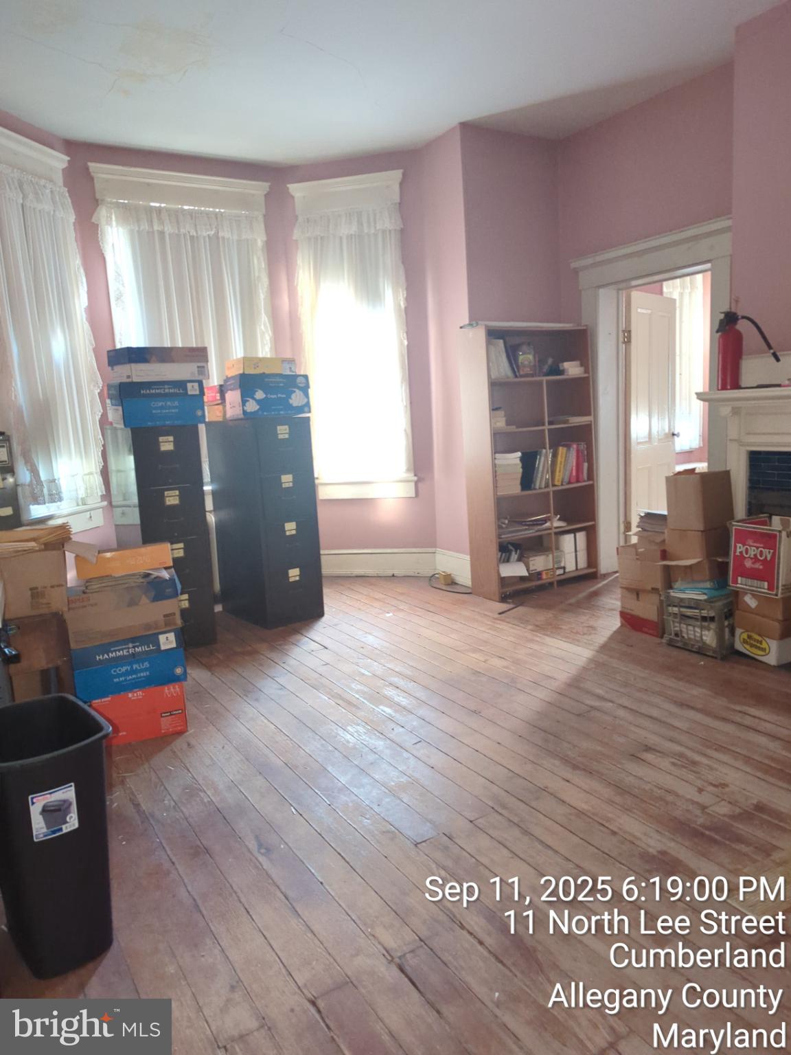 WEST SIDE - Residential