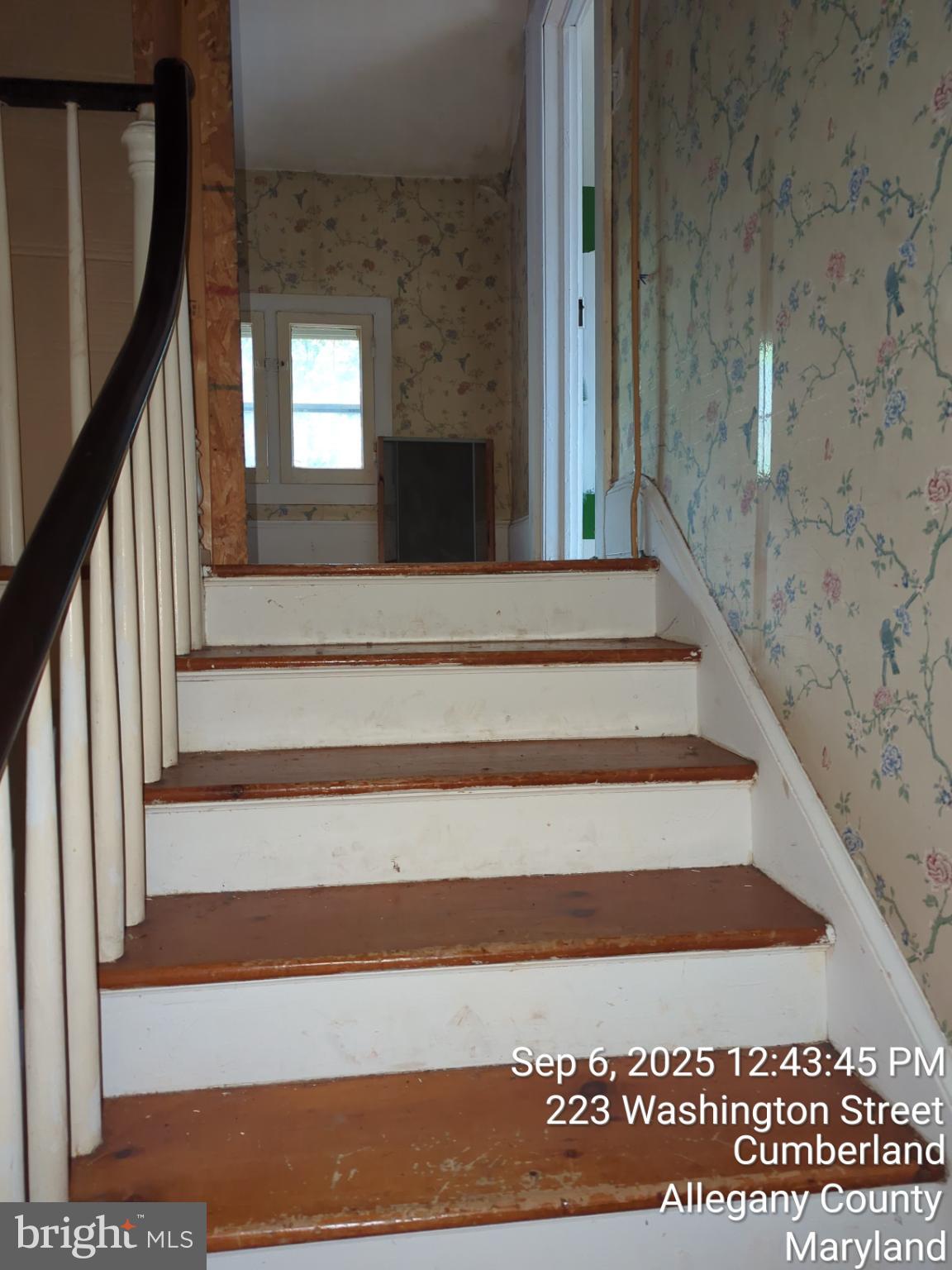 WEST SIDE - Residential