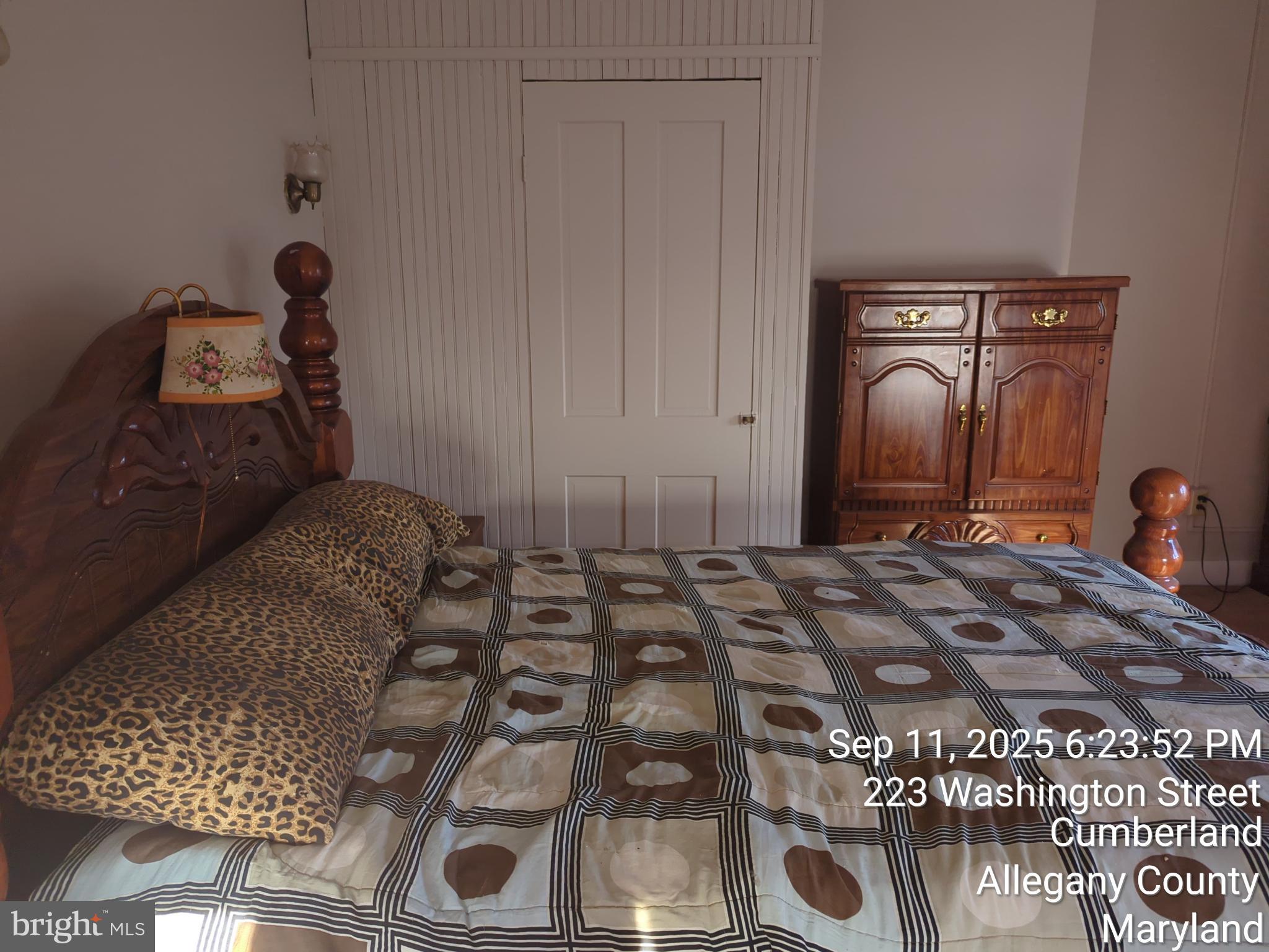 WEST SIDE - Residential