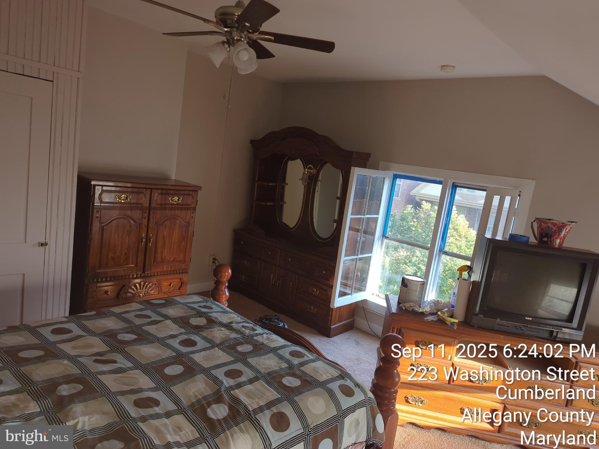 WEST SIDE - Residential