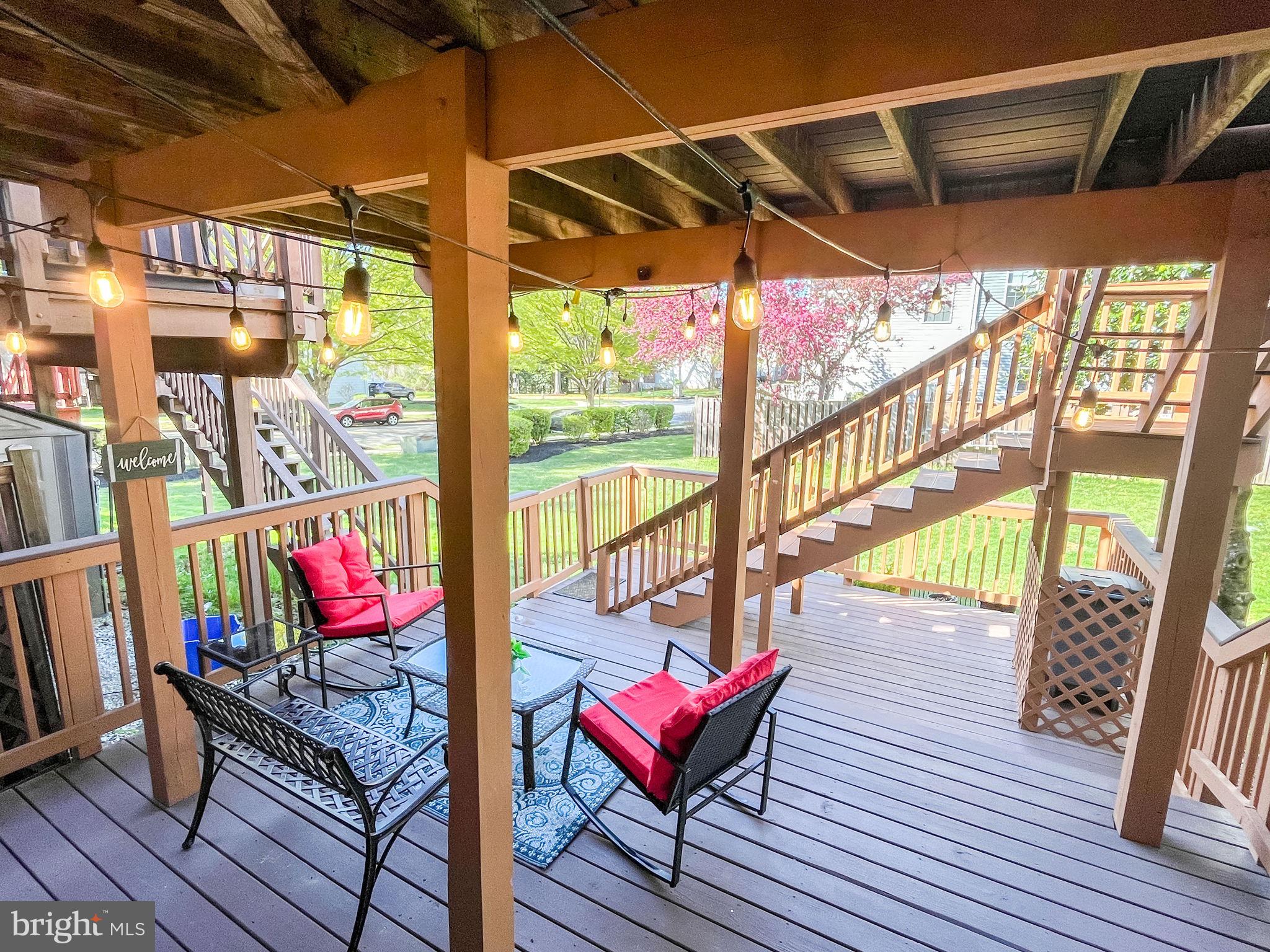 GUNNERS LAKE VILLAGE - Residential