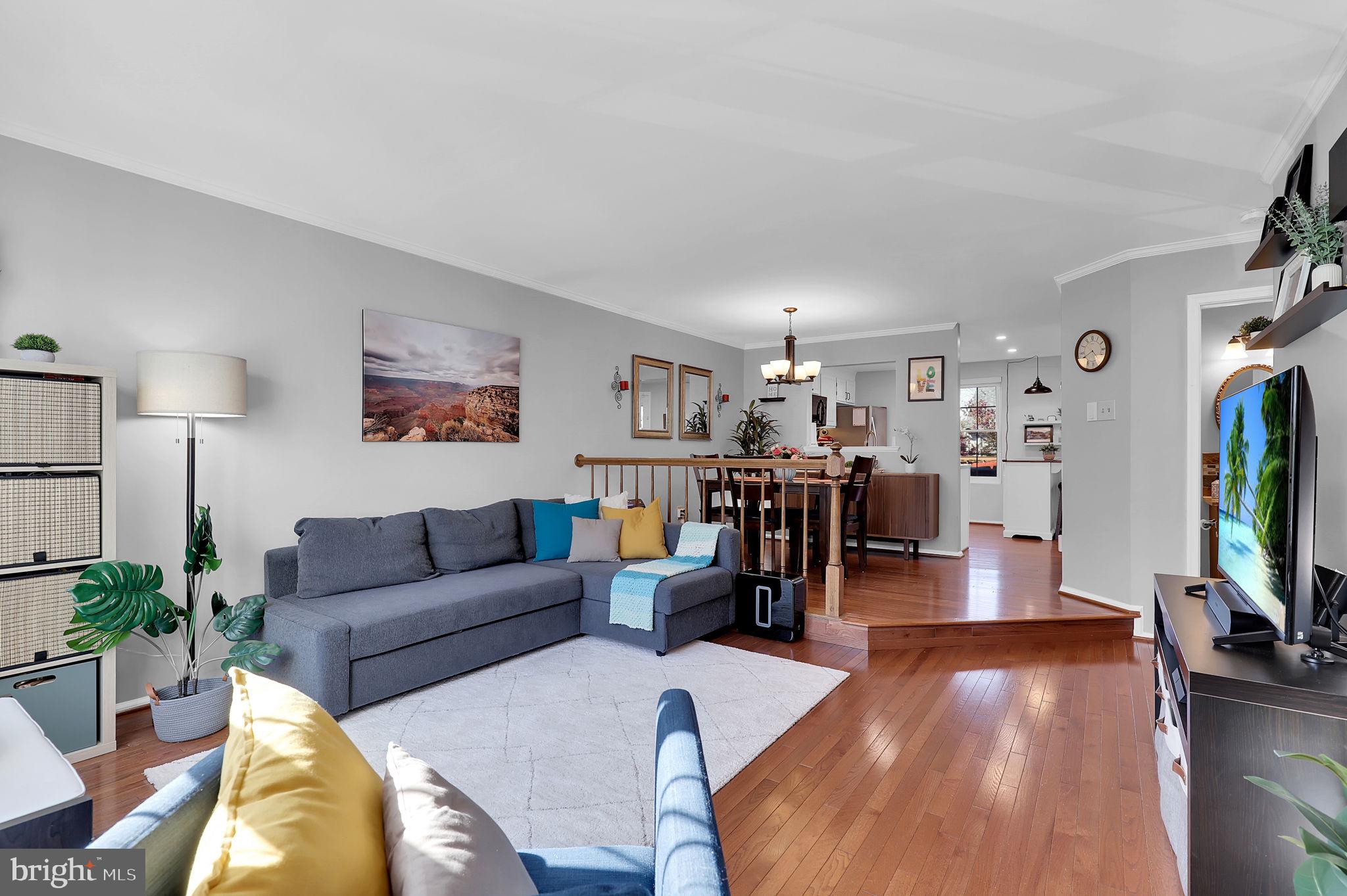 GUNNERS LAKE VILLAGE - Residential