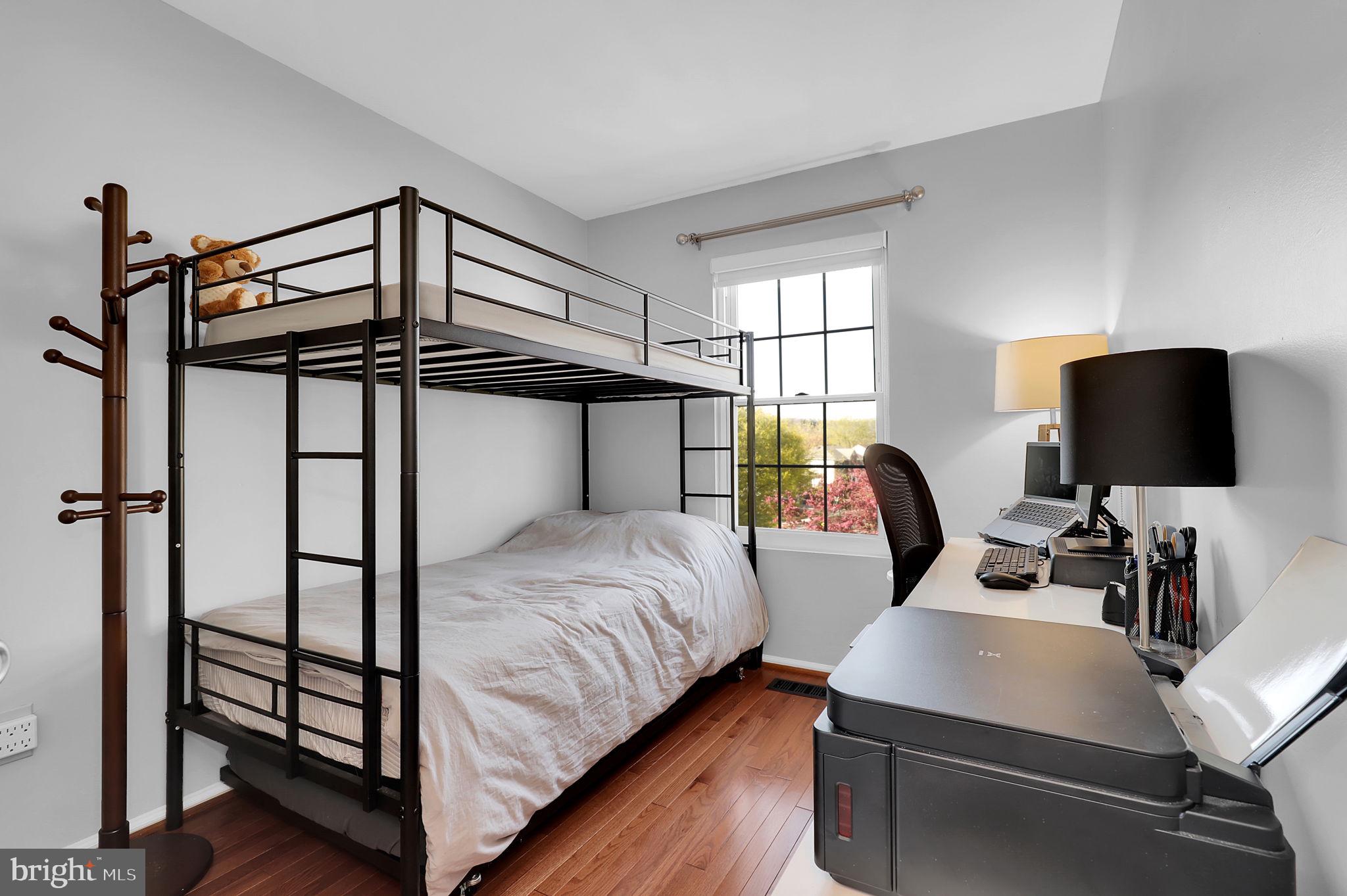 GUNNERS LAKE VILLAGE - Residential