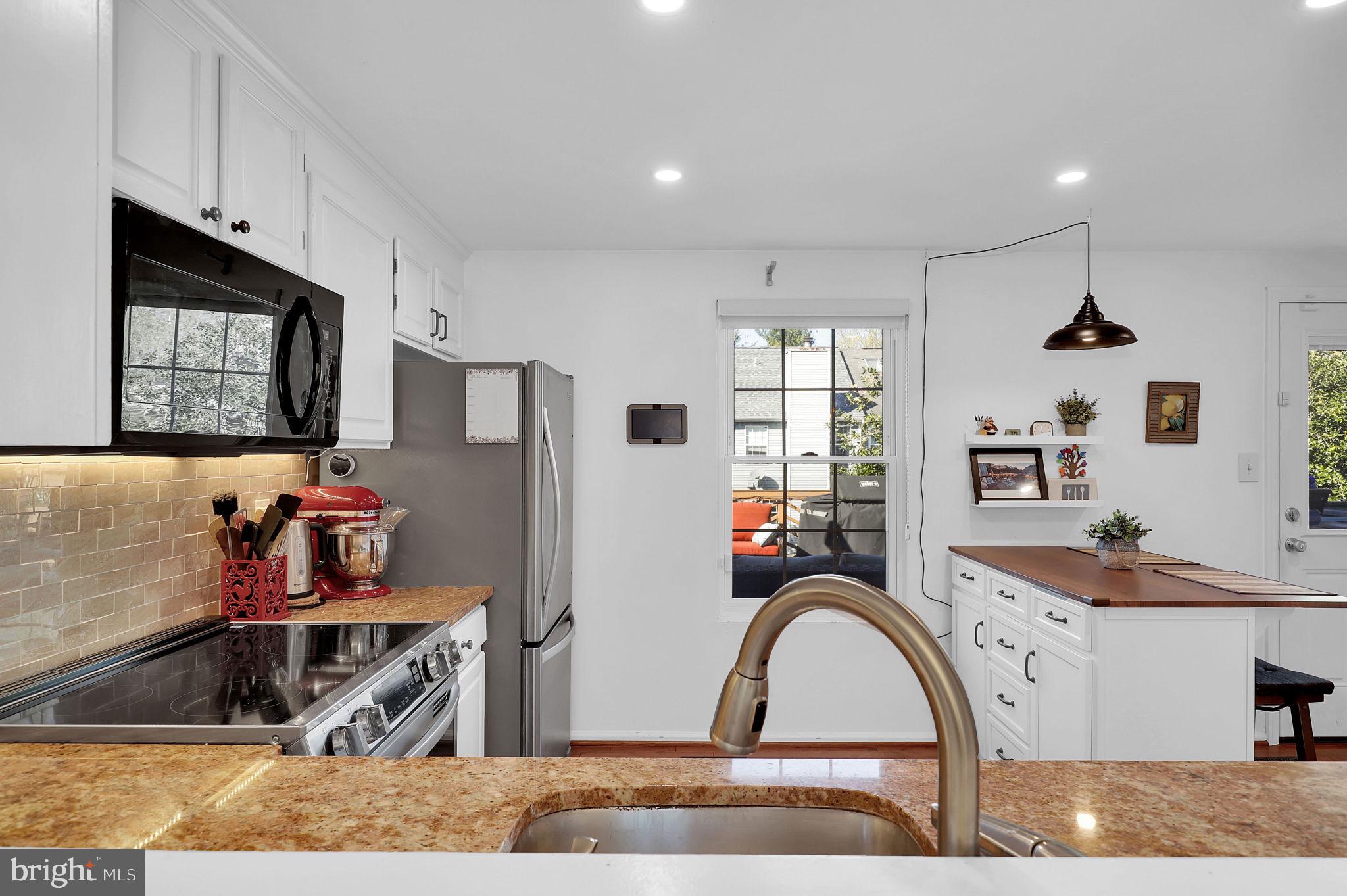 GUNNERS LAKE VILLAGE - Residential