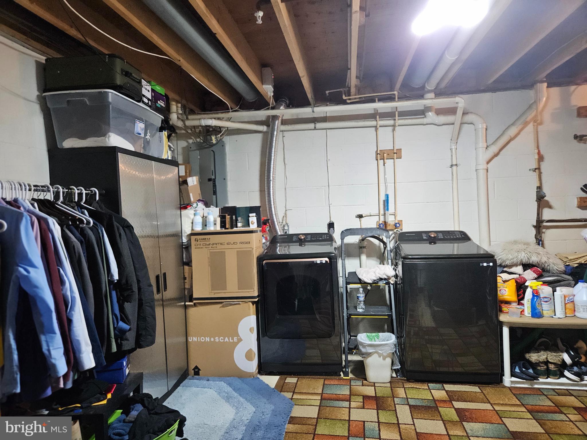 NORTH DEEN - Residential