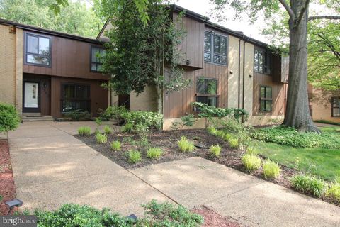 3187 READSBOROUGH COURT FAIRFAX VA 22031