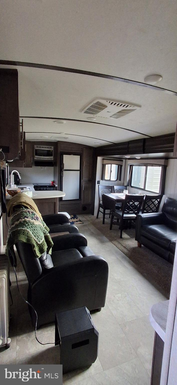 CACAPON RAPIDS - Land