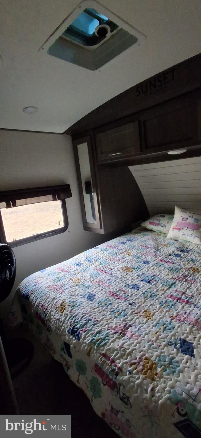 CACAPON RAPIDS - Land