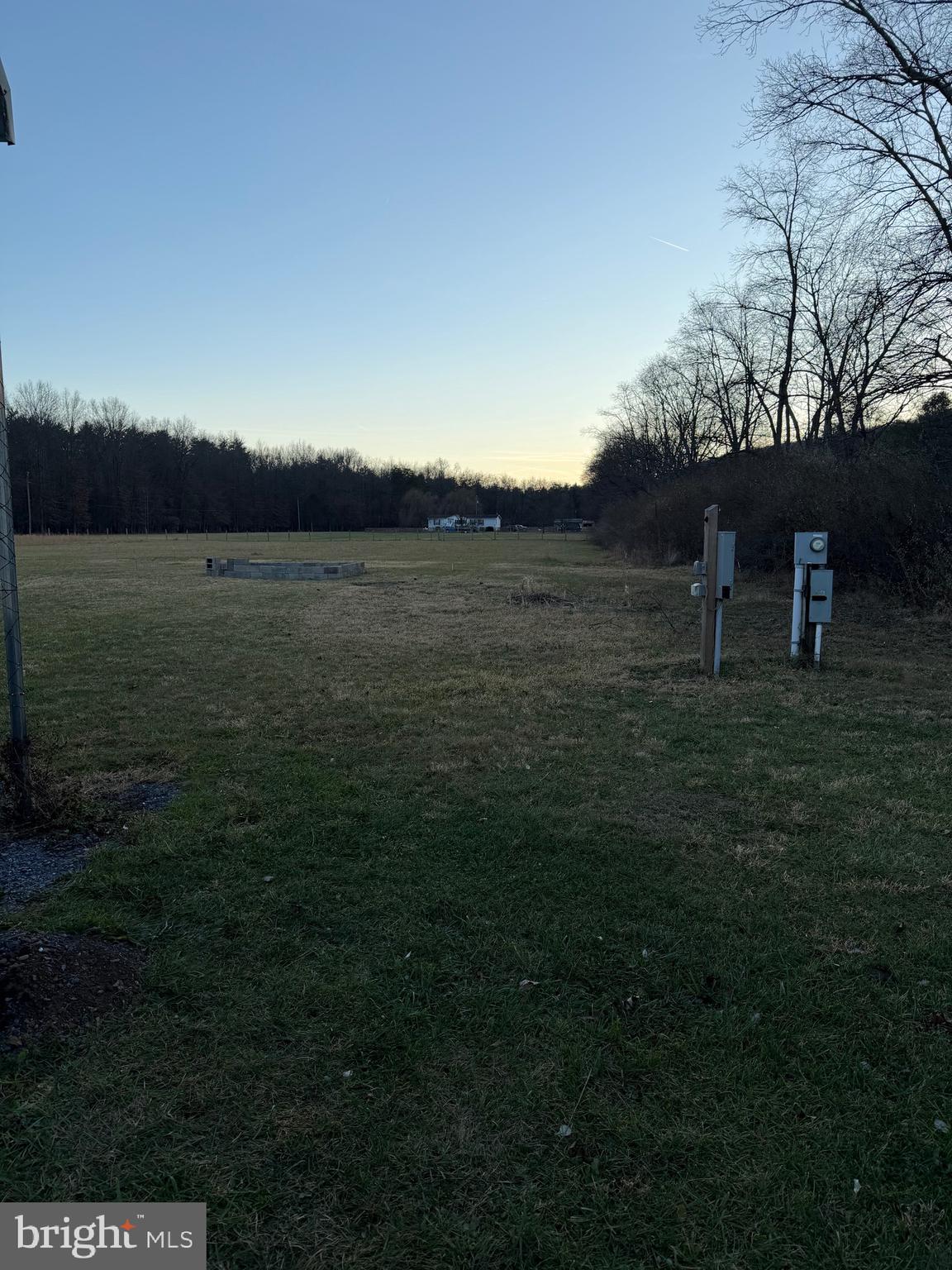 CACAPON RAPIDS - Land