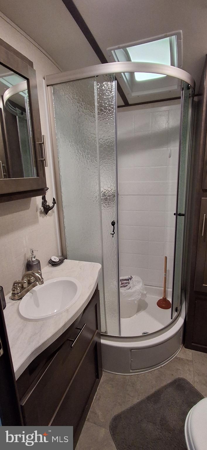 CACAPON RAPIDS - Land