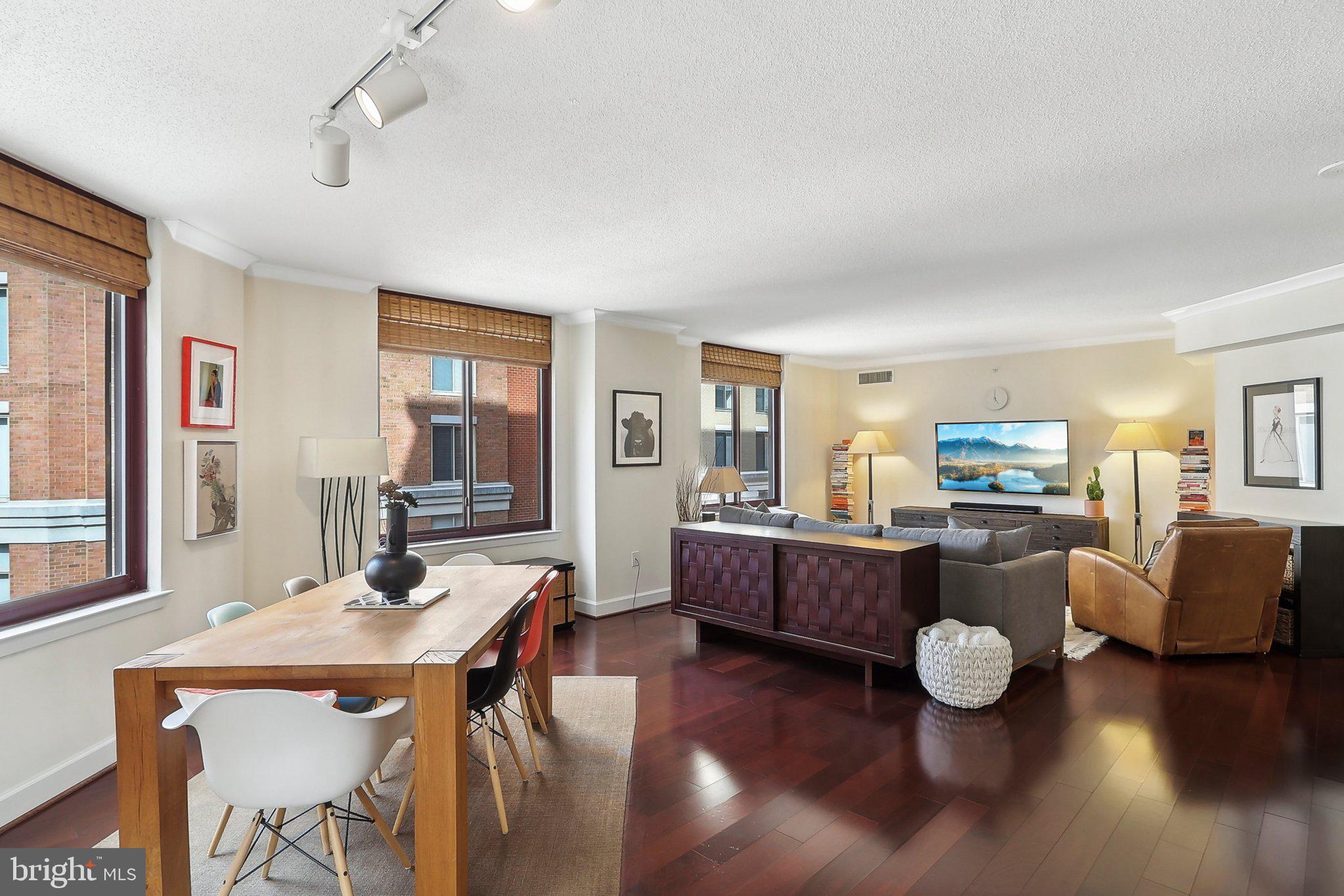 RESIDENCES AT STATION SQUARE - Residential