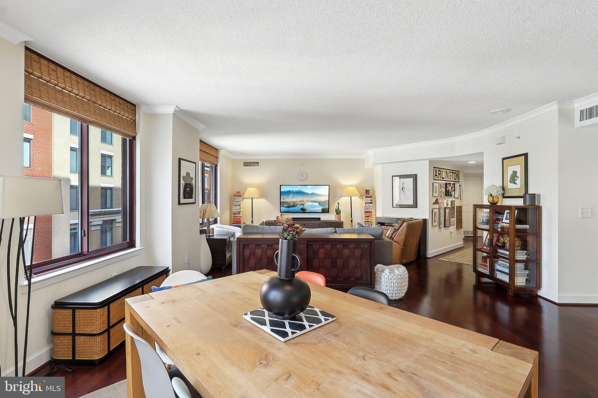 RESIDENCES AT STATION SQUARE - Residential