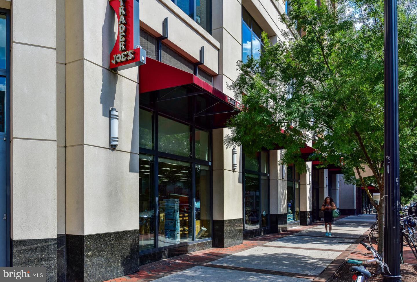 RESIDENCES AT STATION SQUARE - Residential