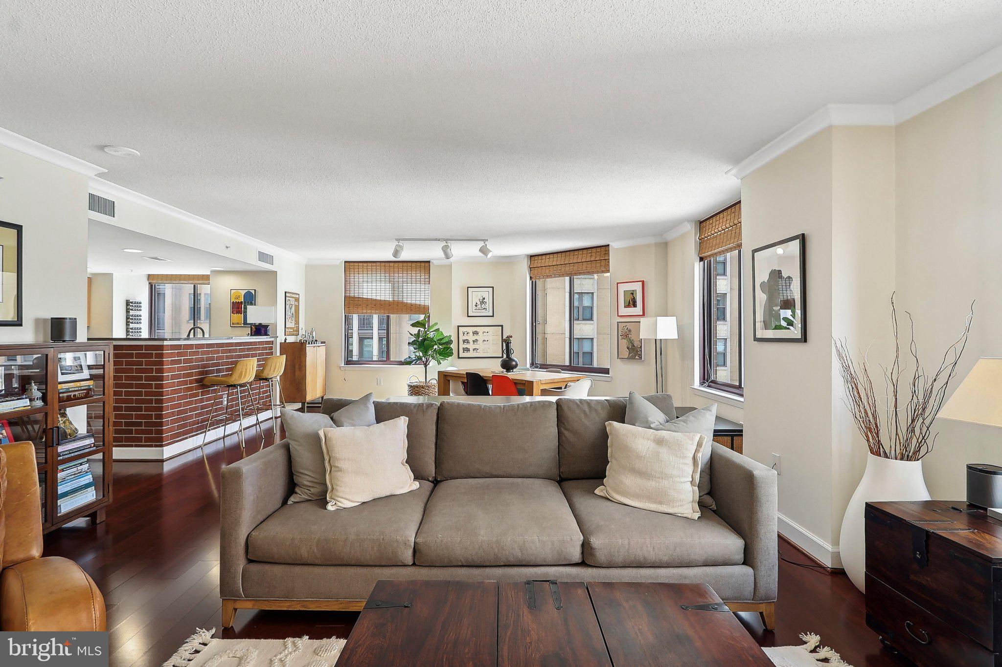 RESIDENCES AT STATION SQUARE - Residential