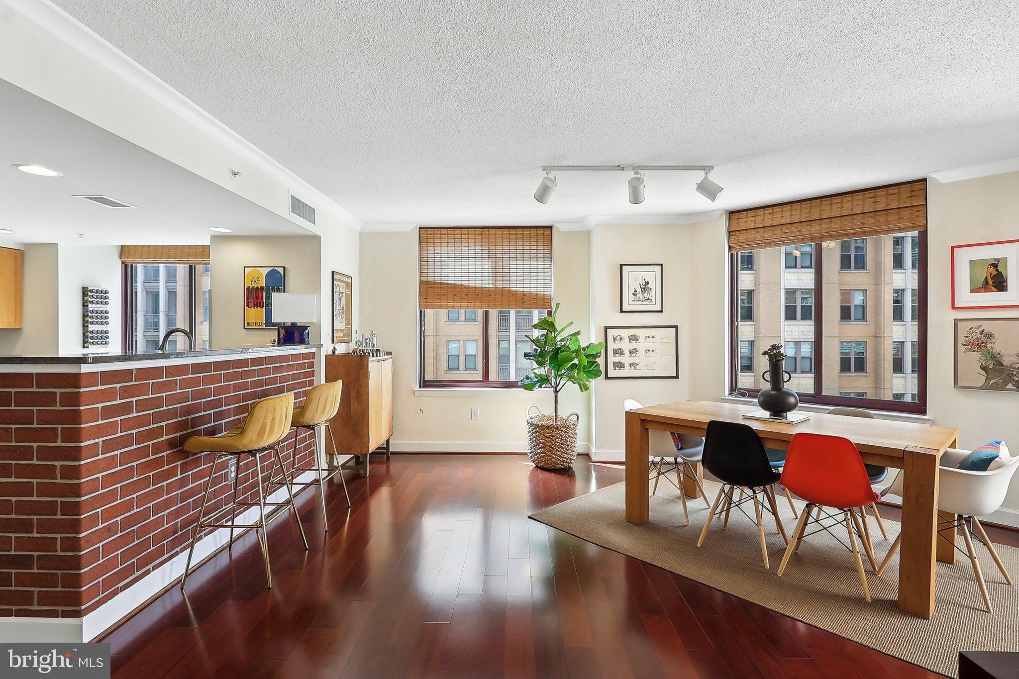 RESIDENCES AT STATION SQUARE - Residential