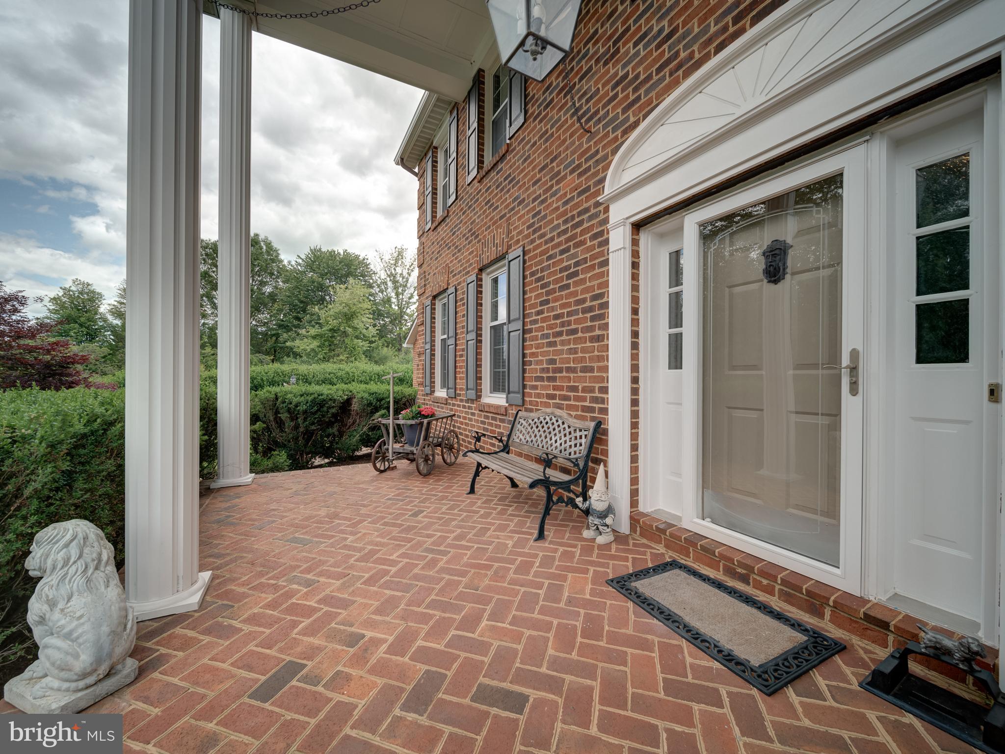 4387 STEPNEY DRIVE
