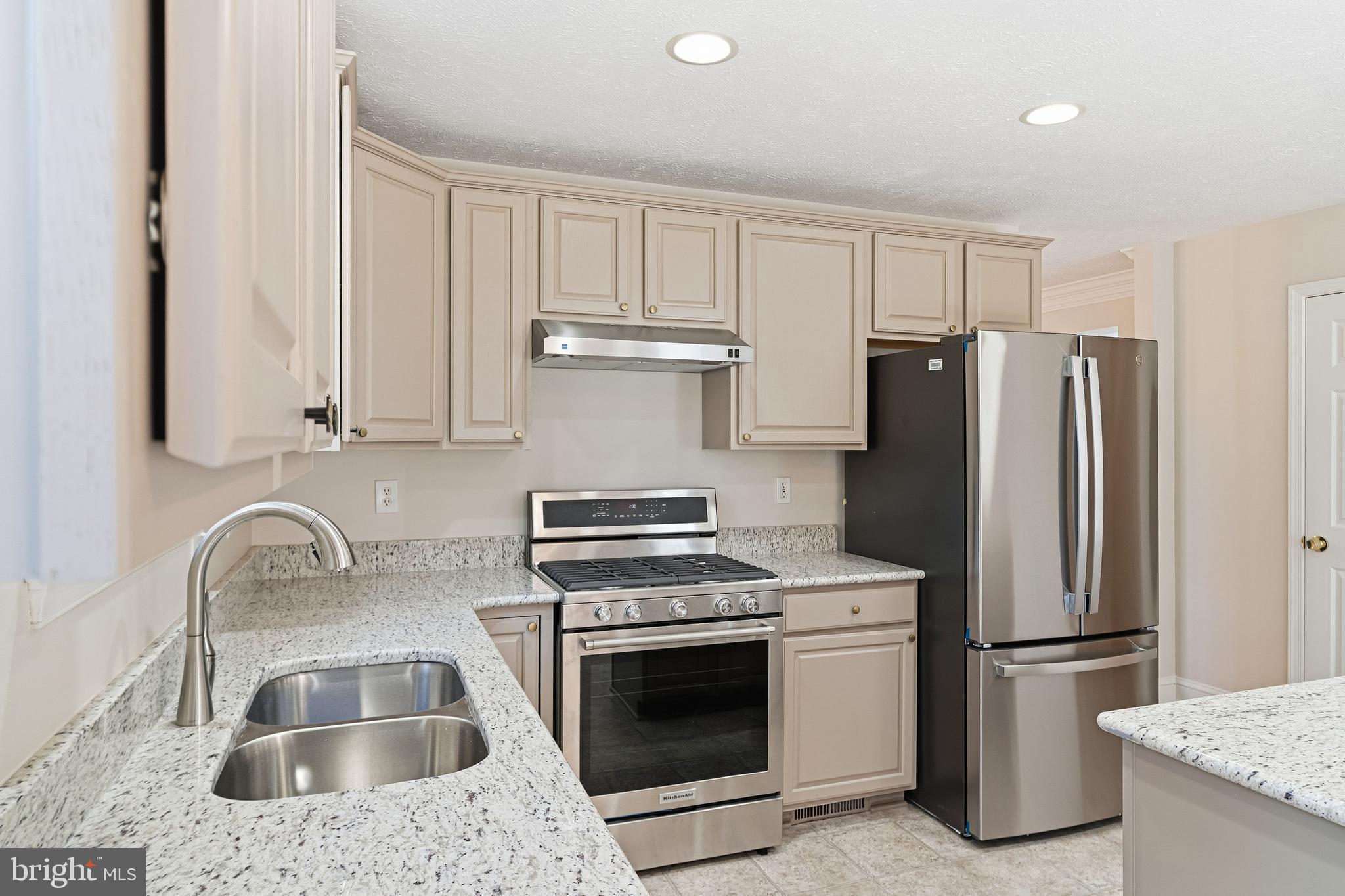 DISNEY ESTATES - Residential