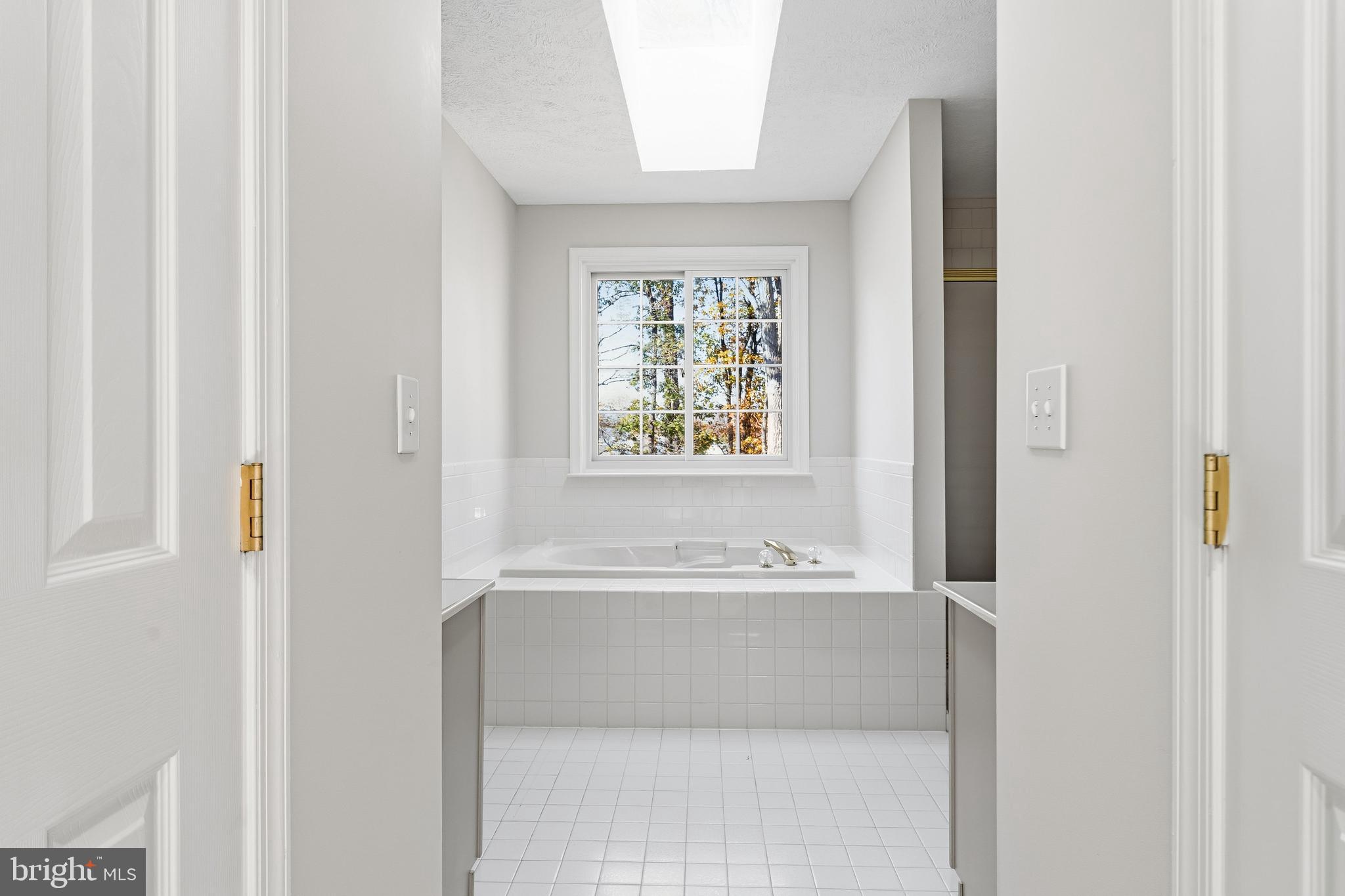 DISNEY ESTATES - Residential