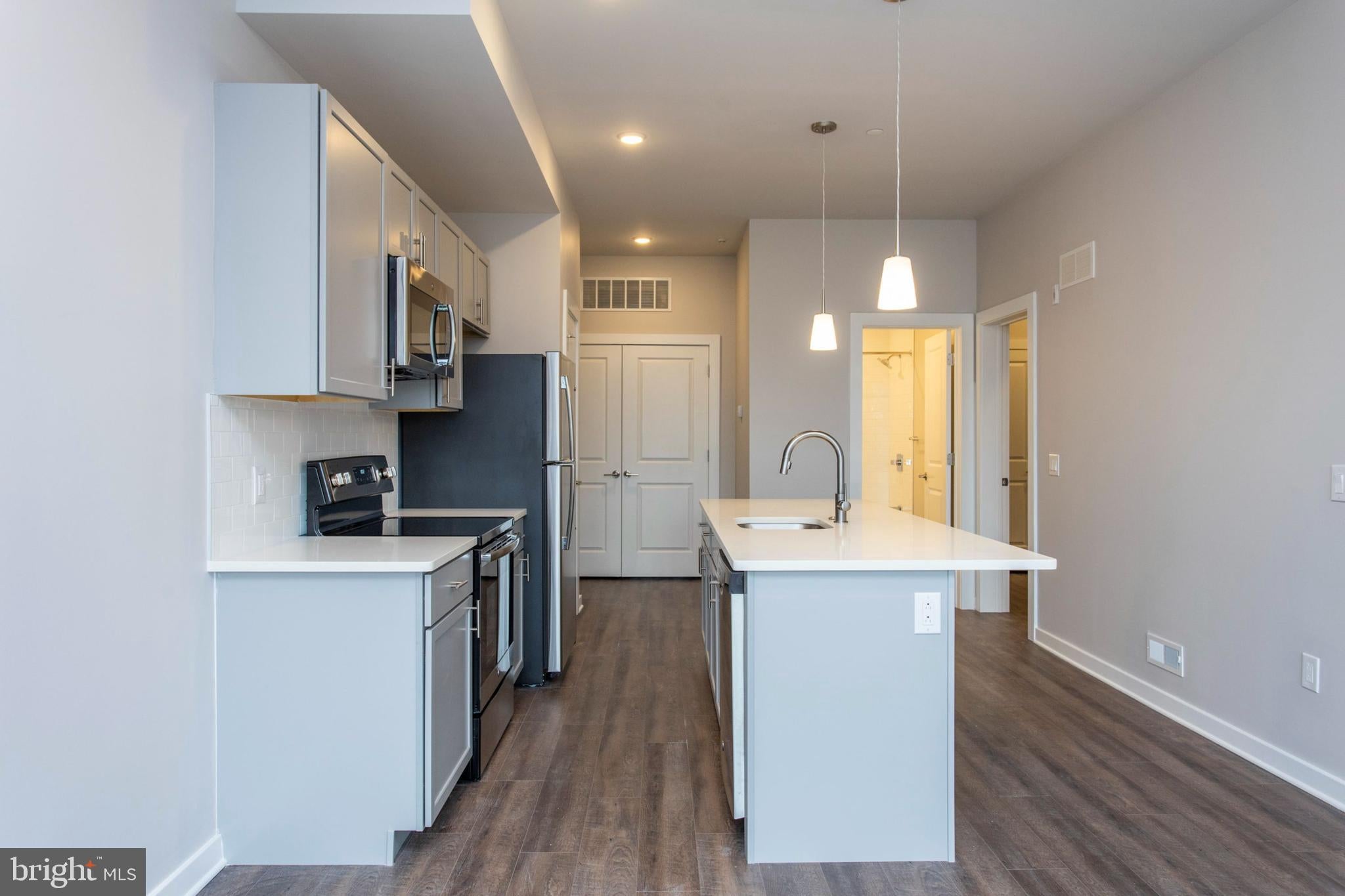 1227-29 N 7TH STREET 3E