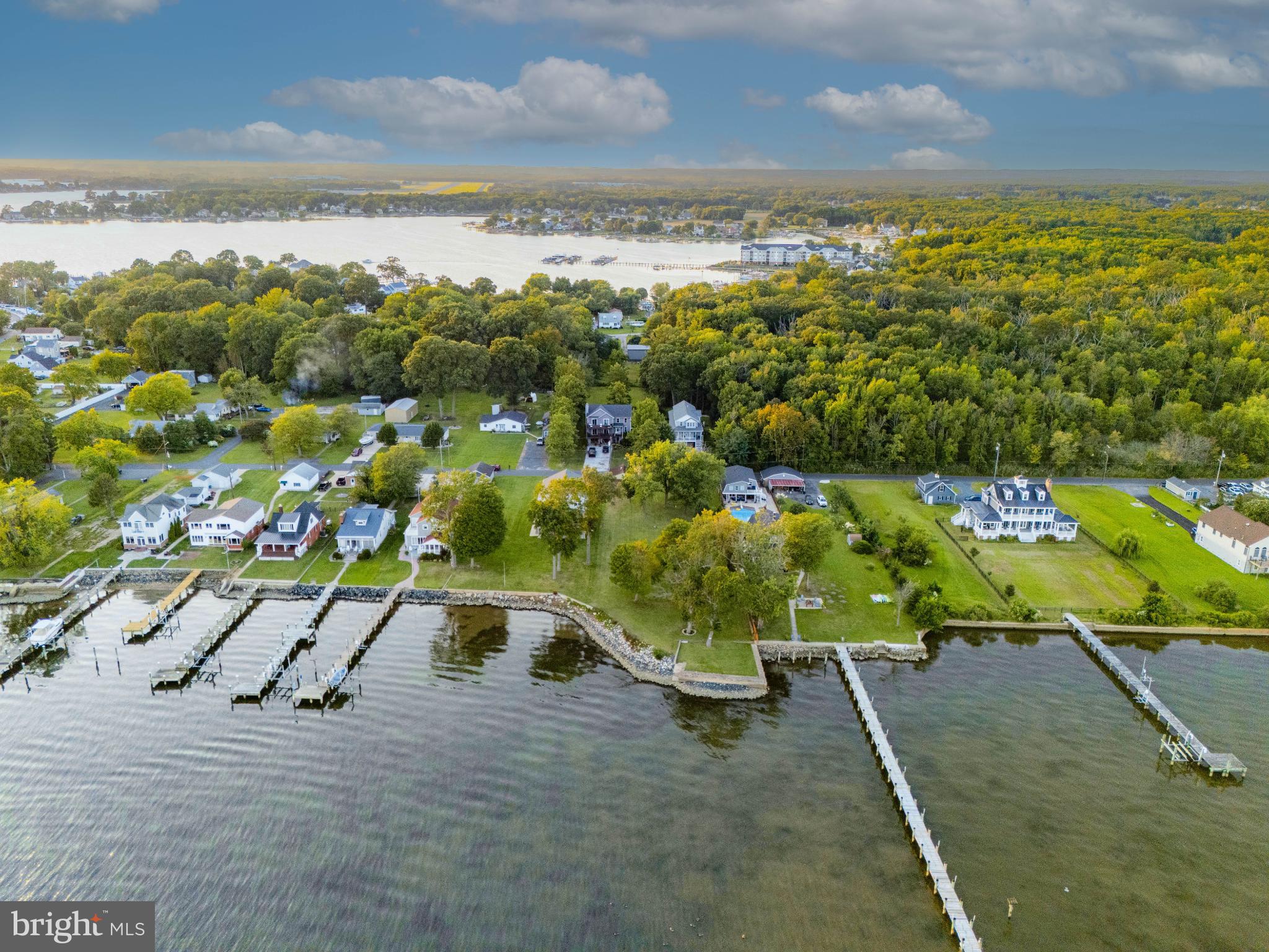 BOWLEYS QUARTERS - Land