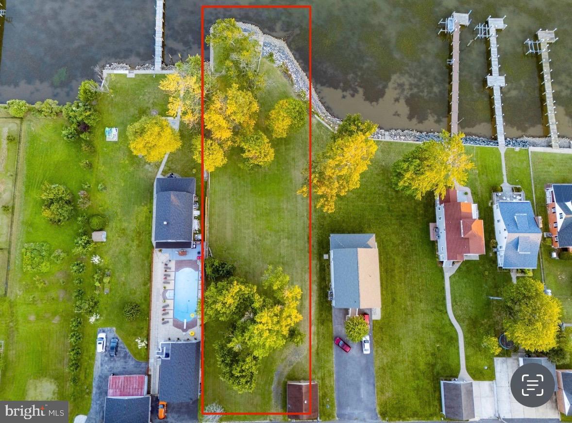 BOWLEYS QUARTERS - Land