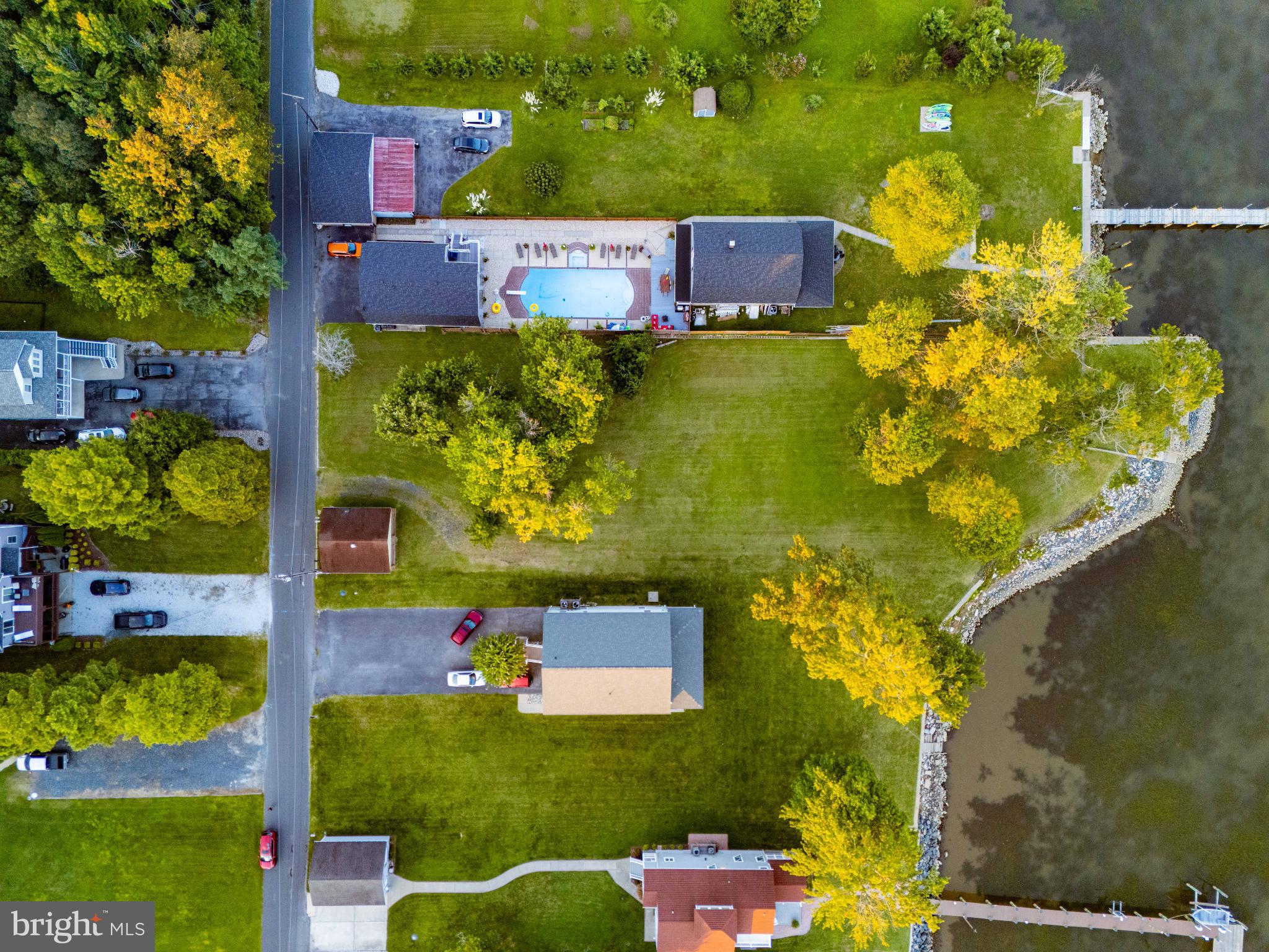 BOWLEYS QUARTERS - Land