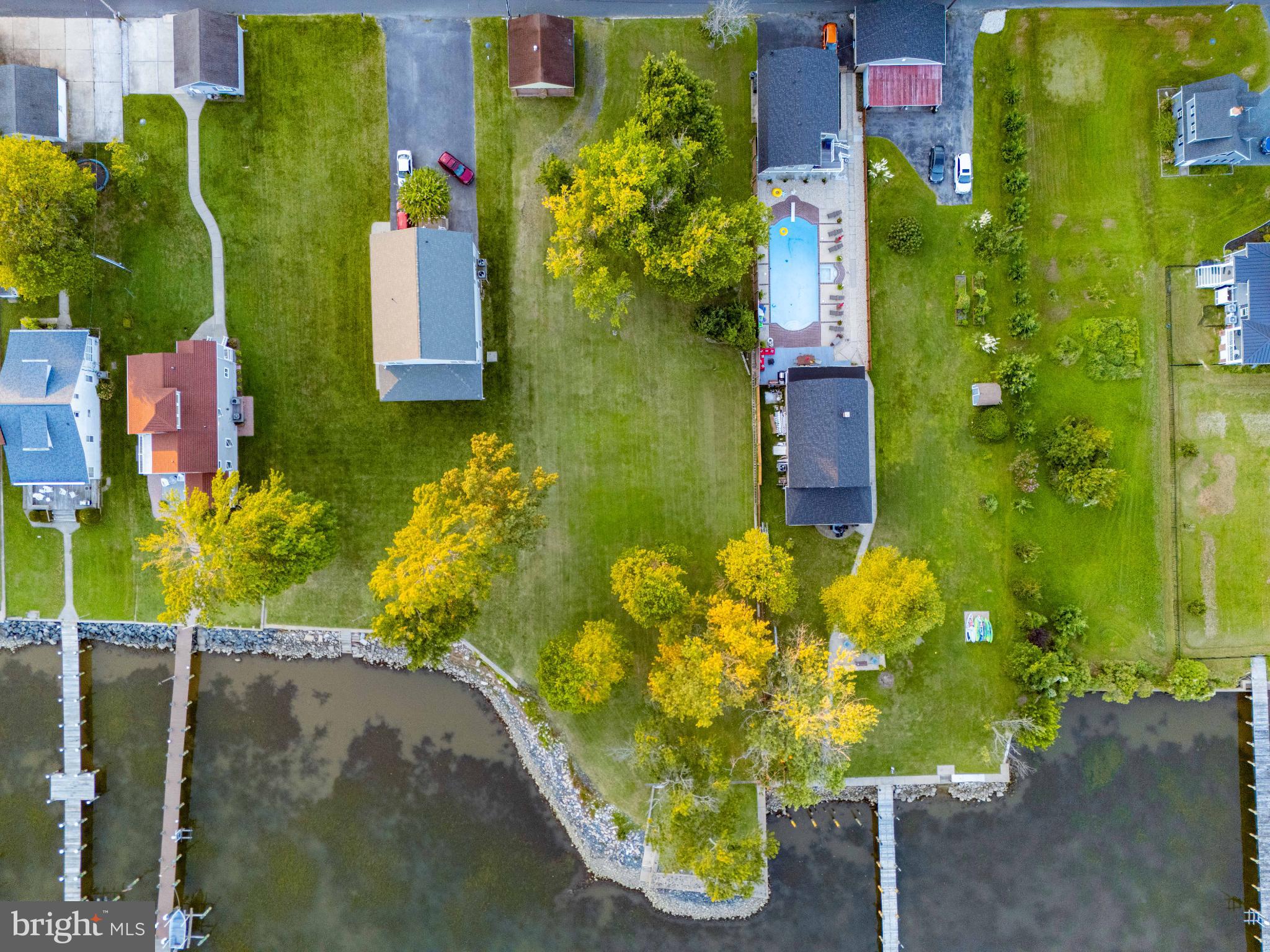 BOWLEYS QUARTERS - Land