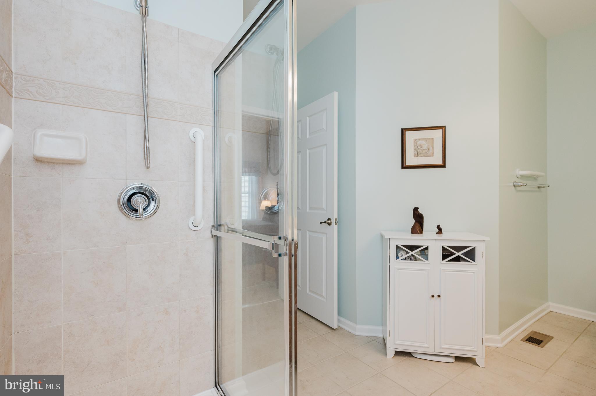 FALLSTON COMMONS - Residential