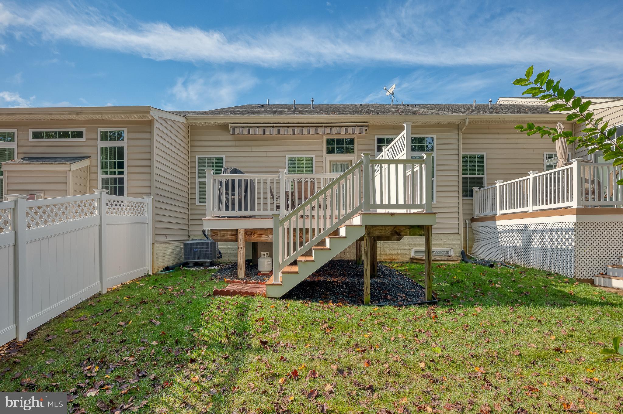 FALLSTON COMMONS - Residential