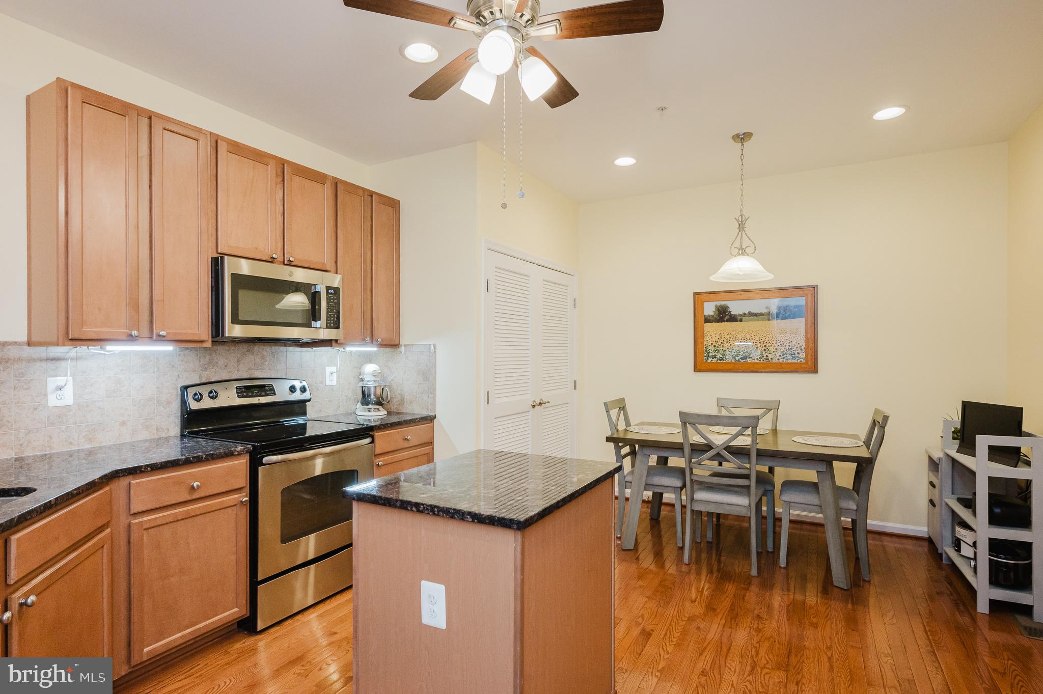 FALLSTON COMMONS - Residential