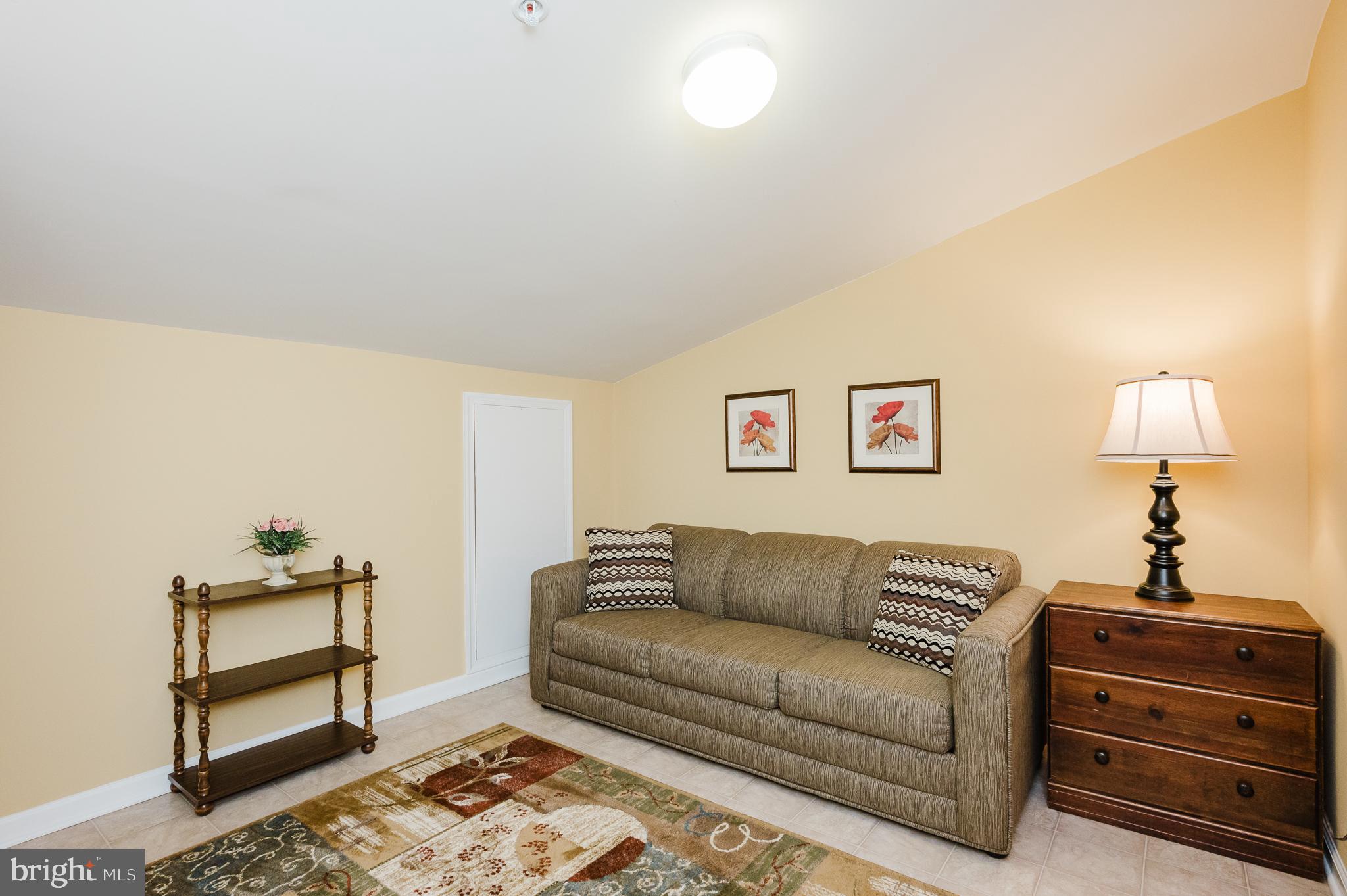 FALLSTON COMMONS - Residential