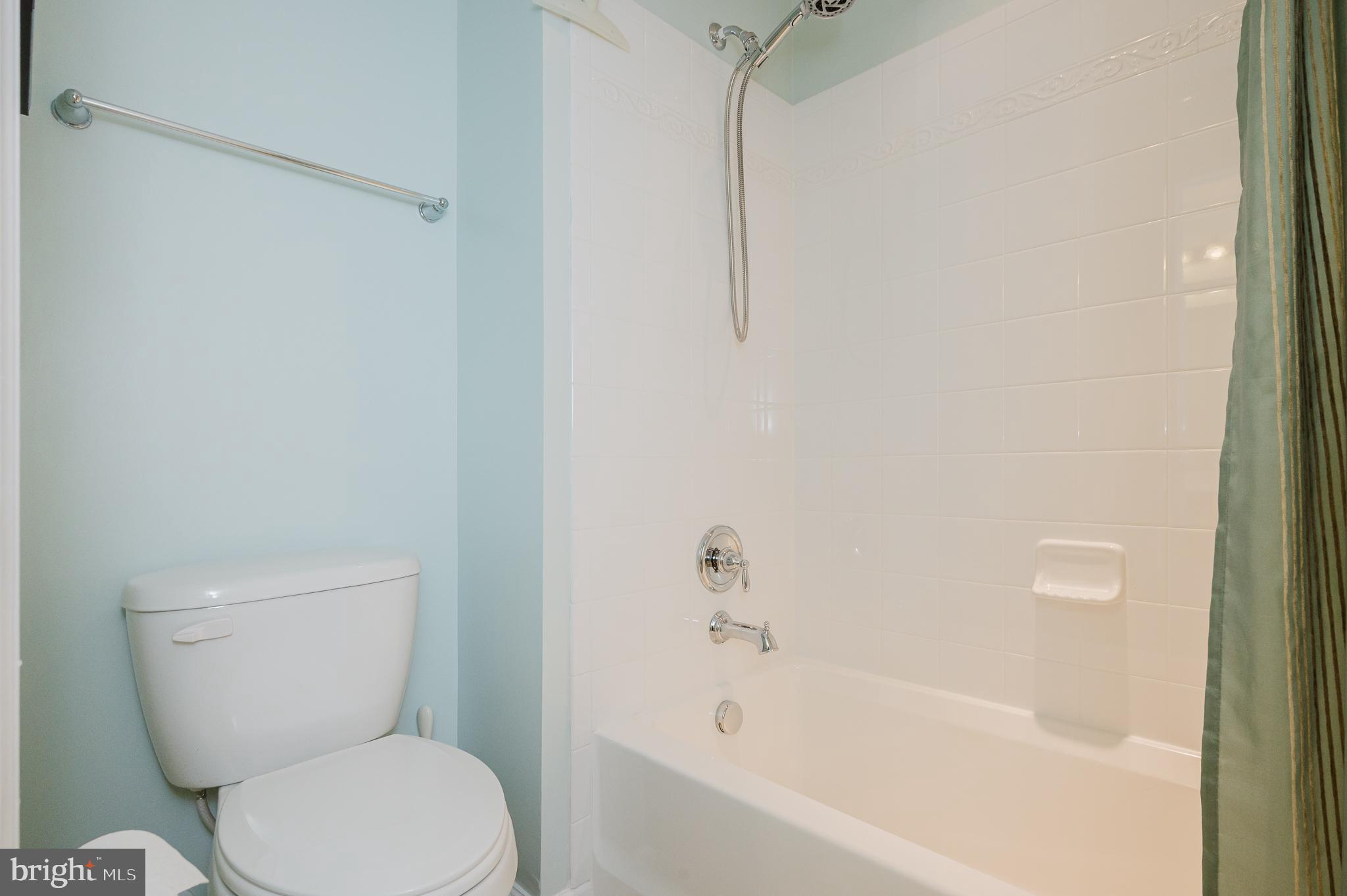 FALLSTON COMMONS - Residential