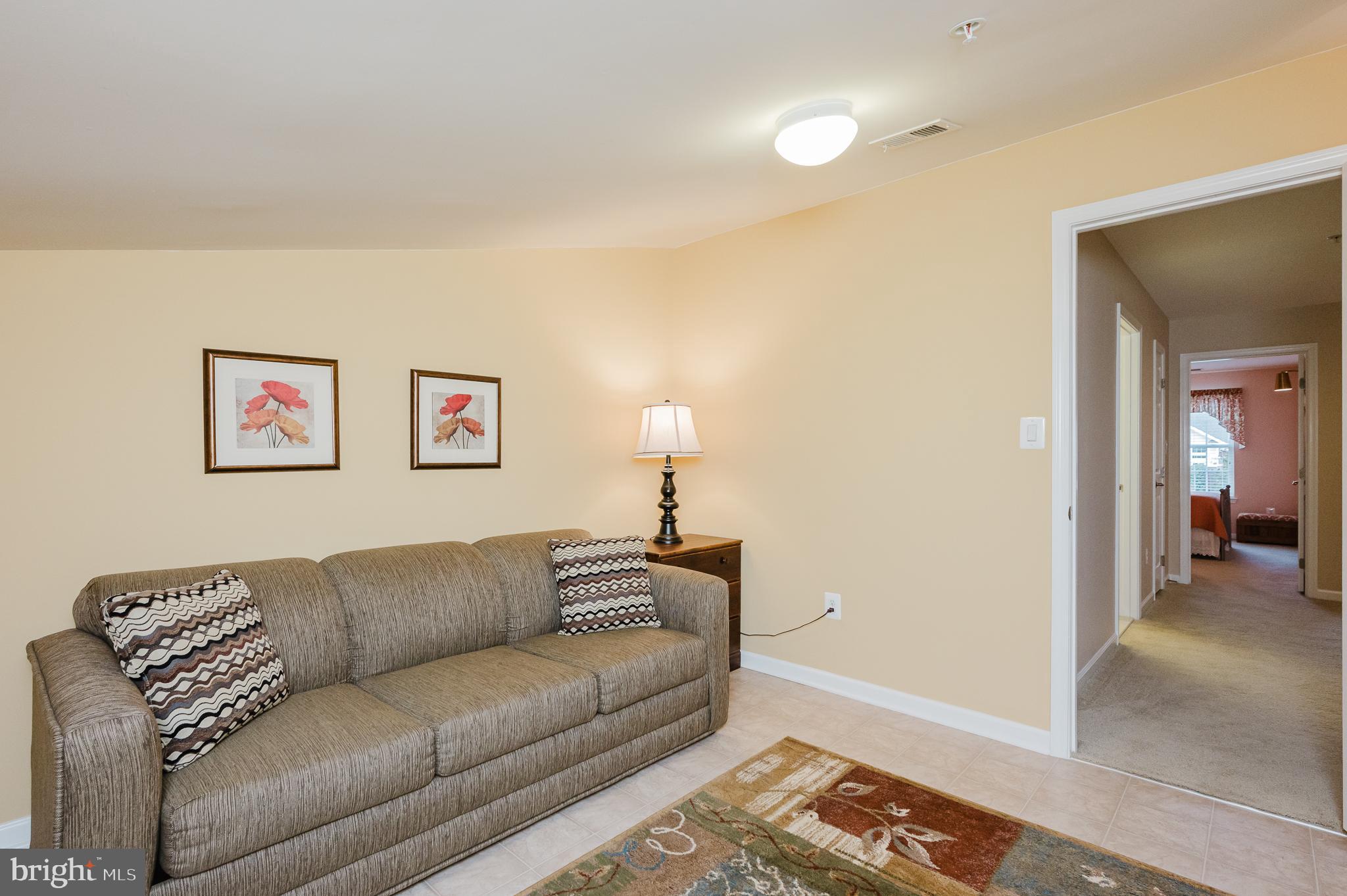 FALLSTON COMMONS - Residential