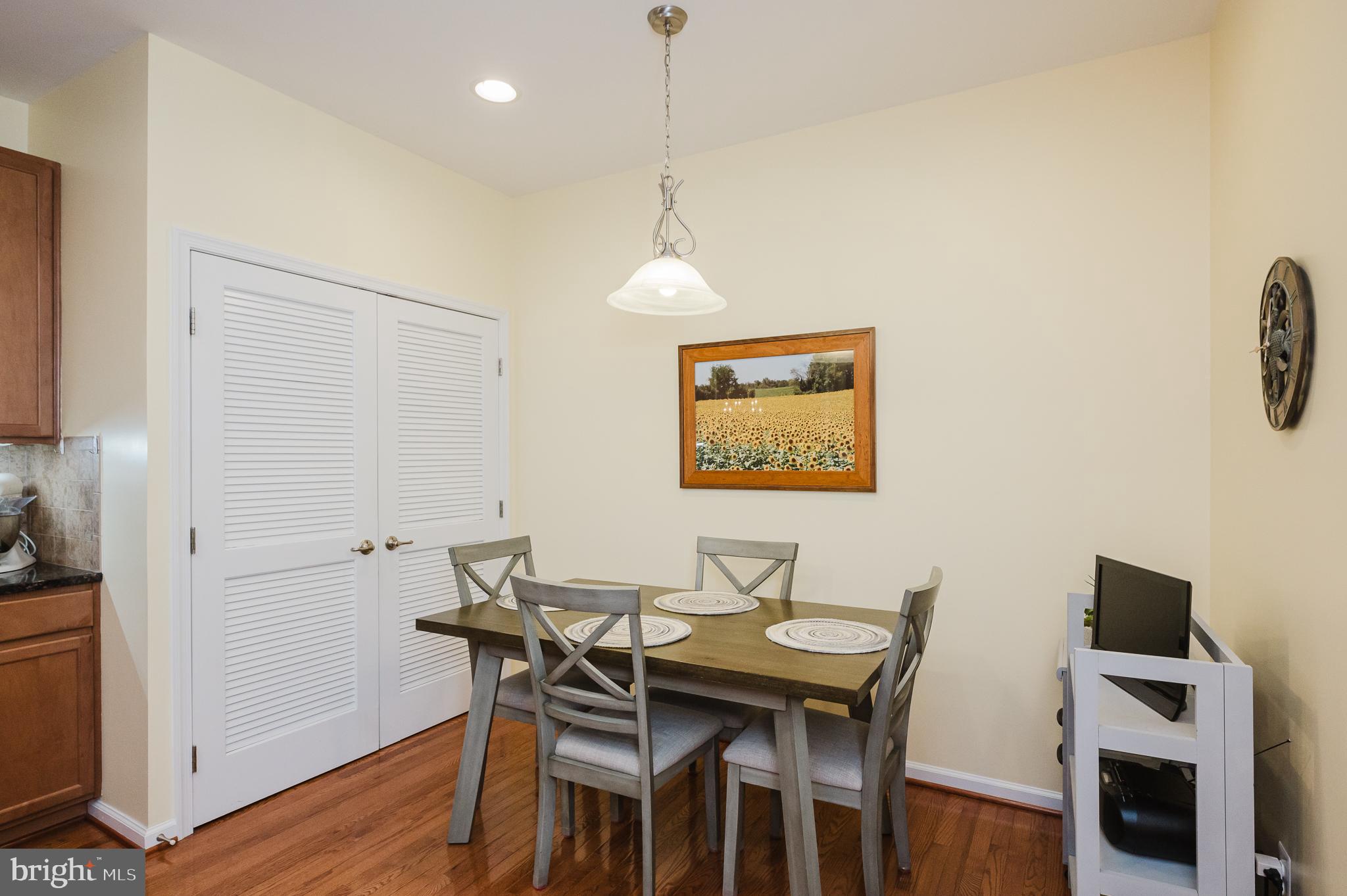 FALLSTON COMMONS - Residential