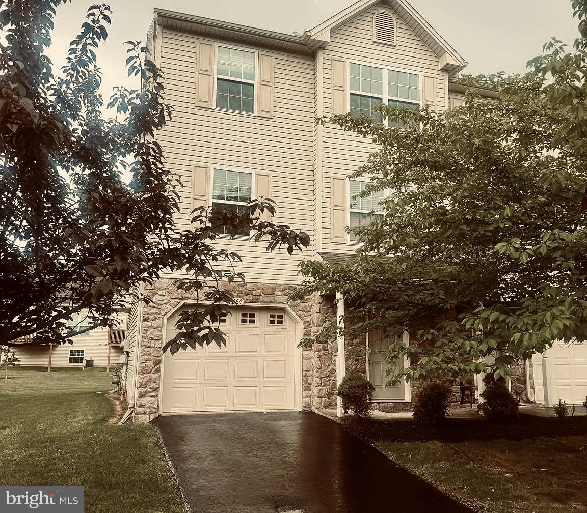 MAPLE GLEN - Residential Lease