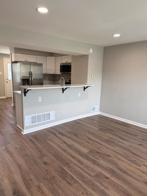 Townhouse For Sale - 2908 Mallview Road<br/> BALTIMORE, MD 21230