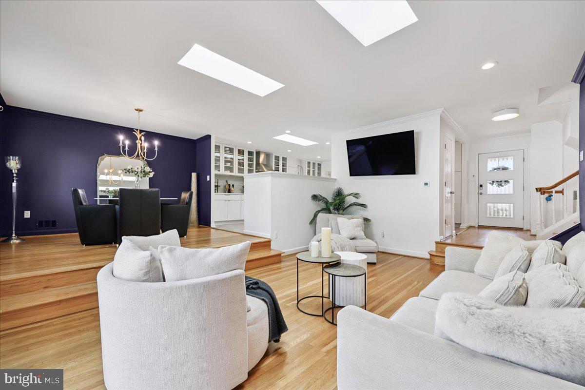 REGENCY ESTATES - Residential